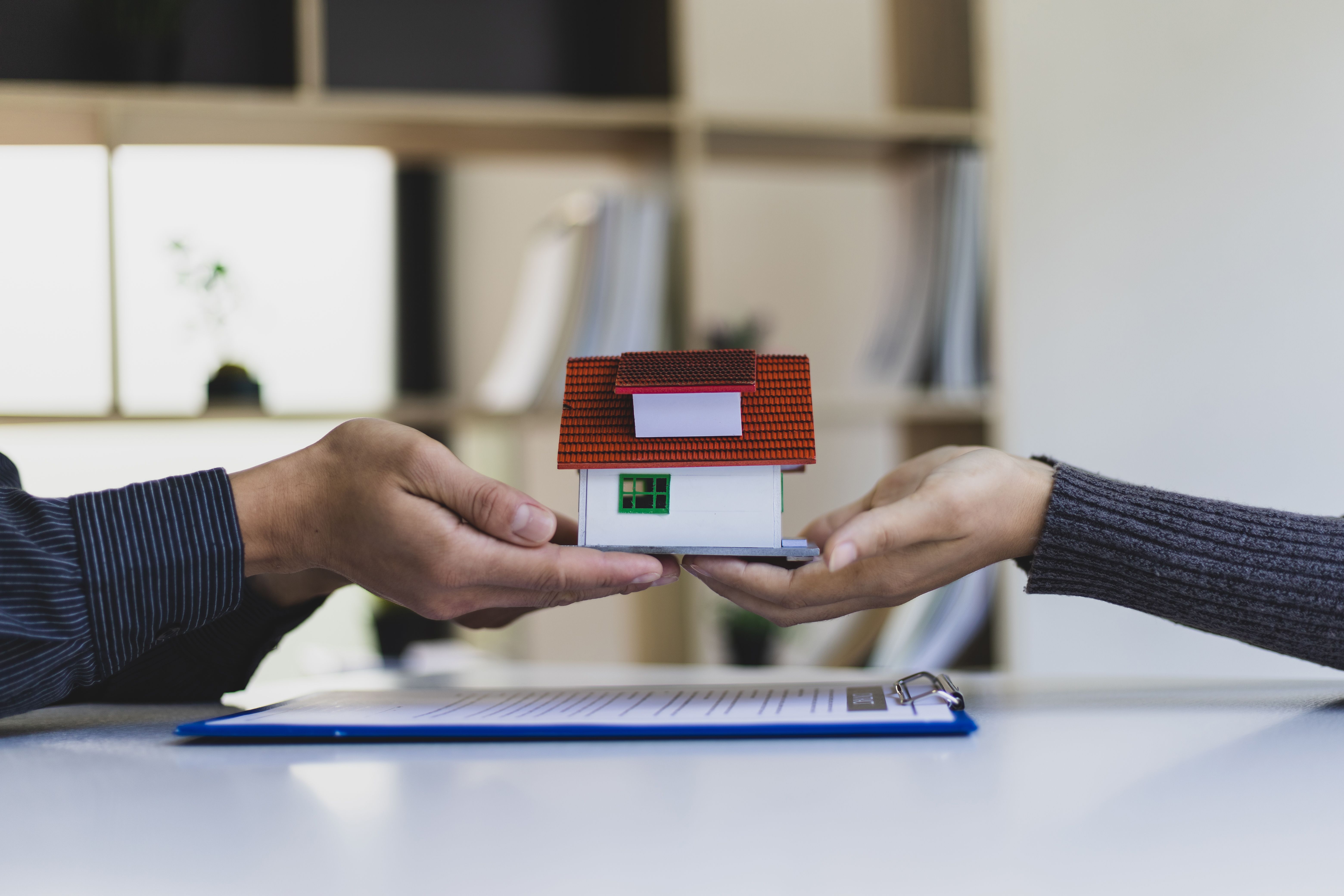 expat housing insurance