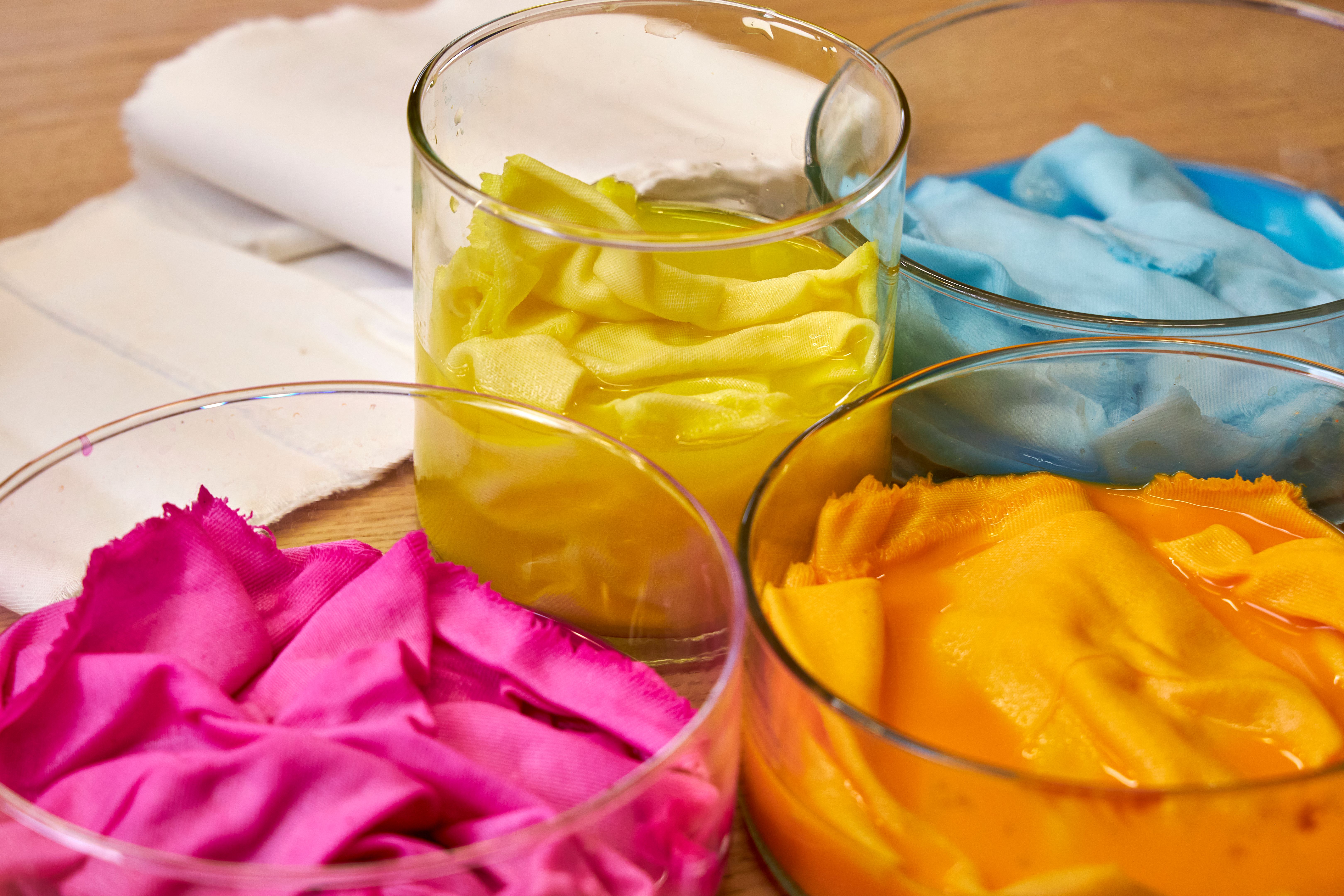 waterless dyeing
