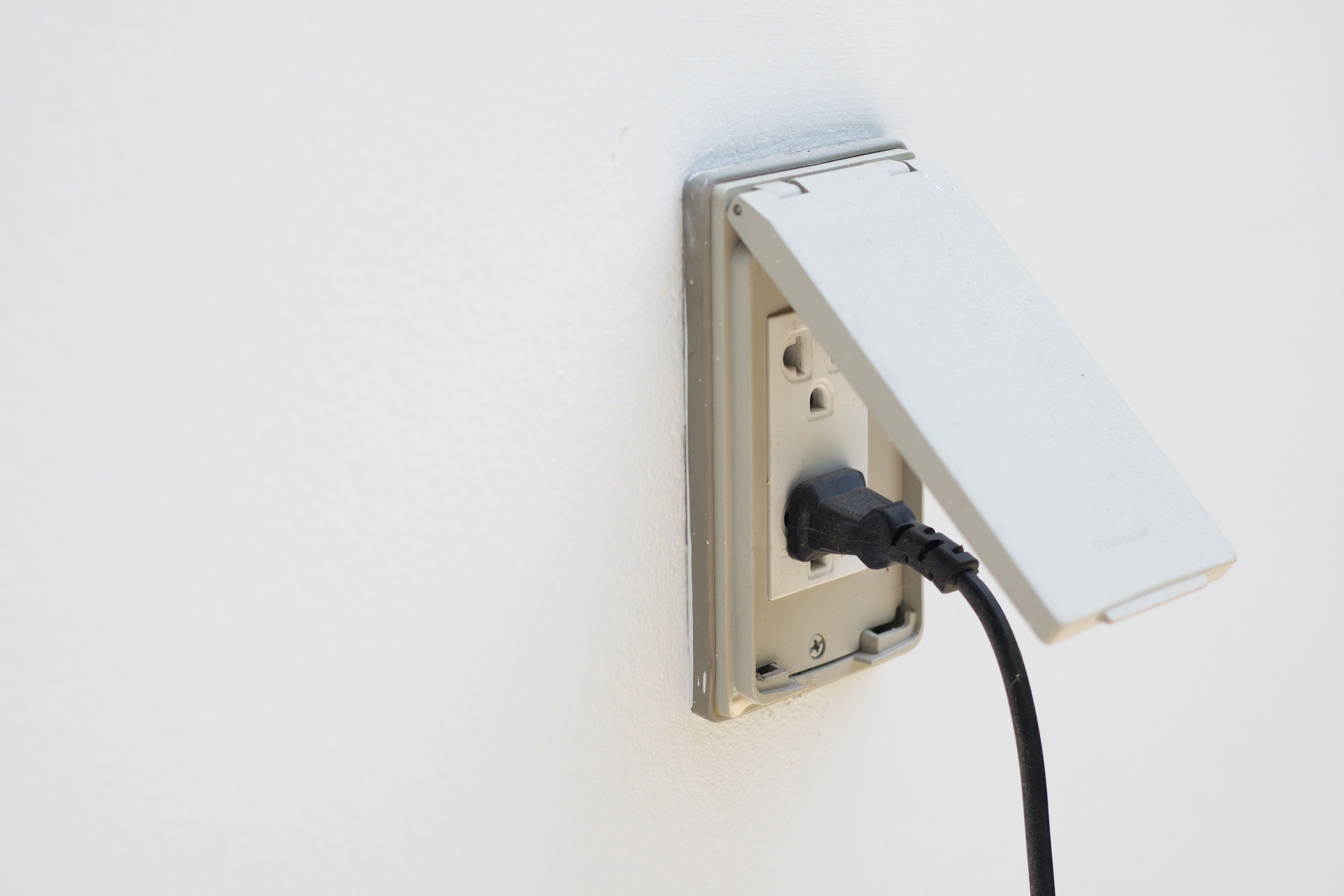outdoor electrical outlet