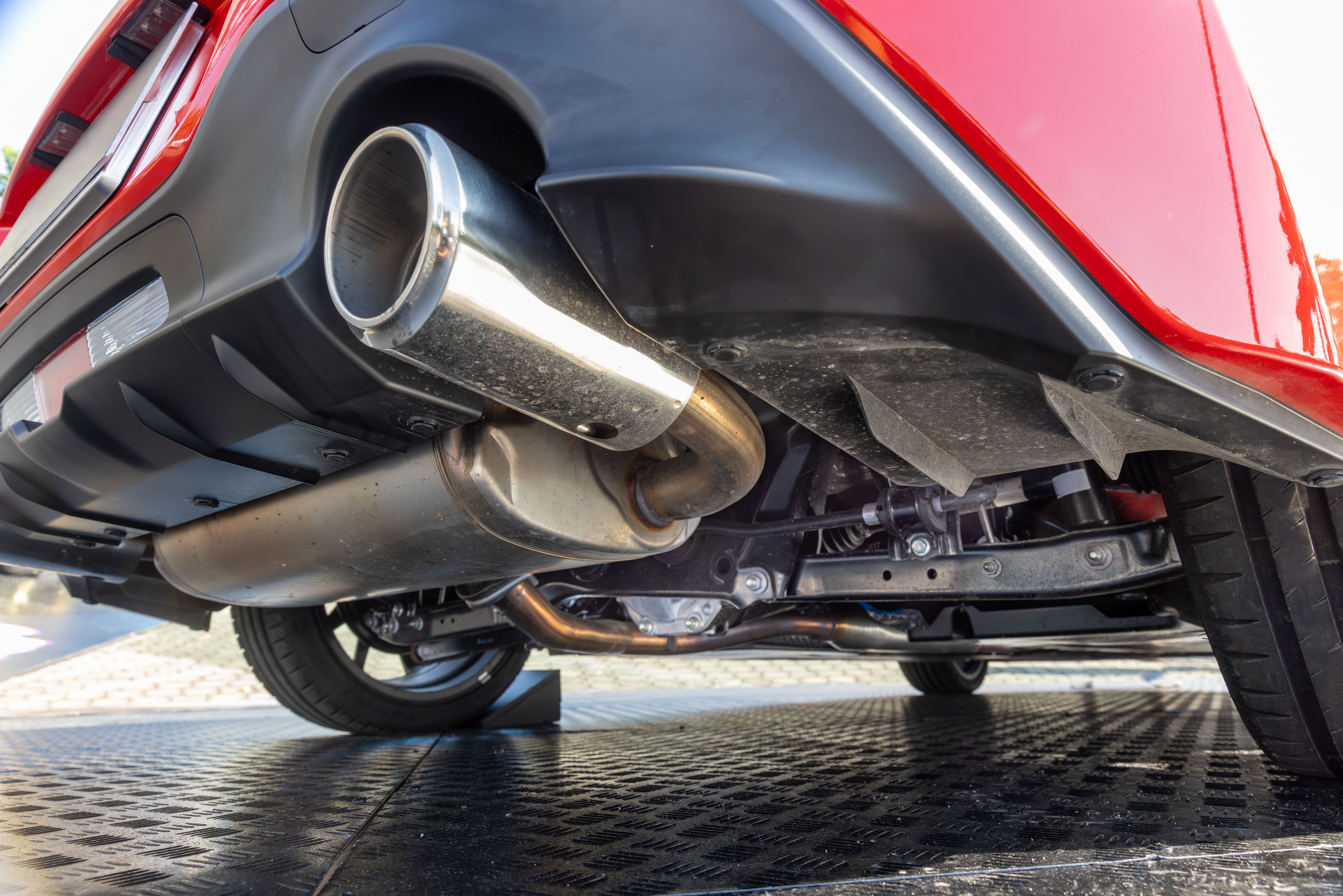 car exhaust inspection