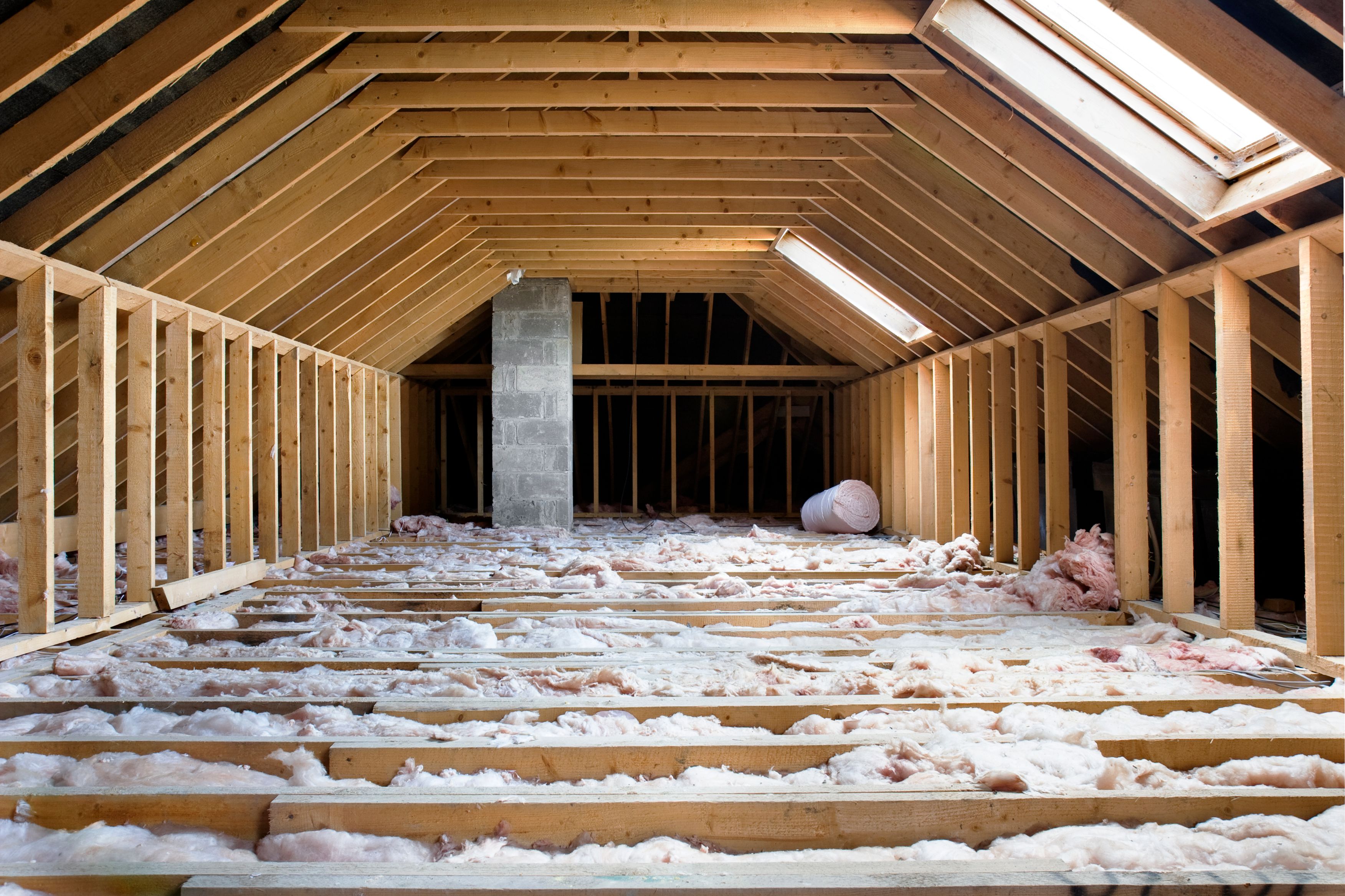 installing attic insulation