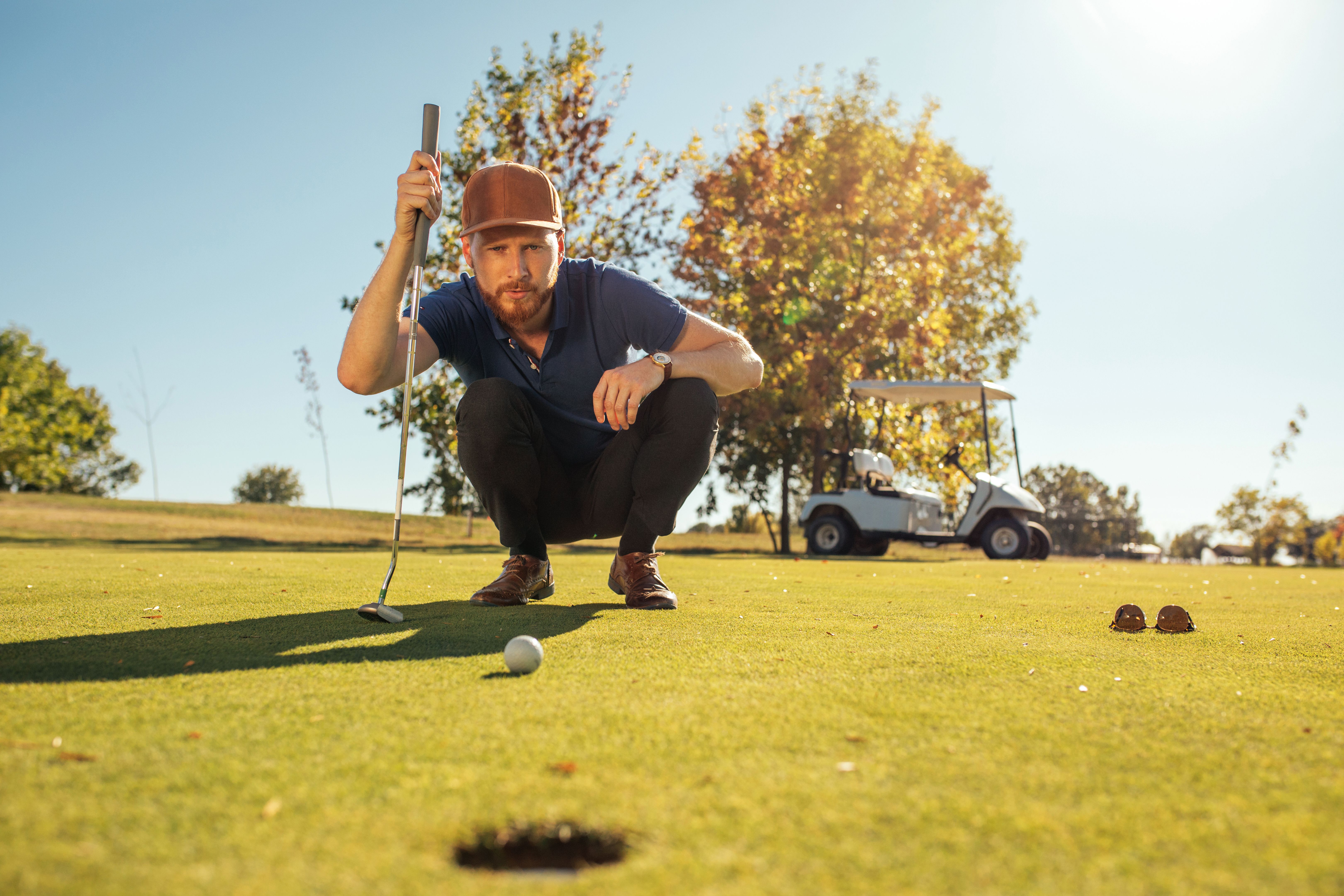 golfer focusing