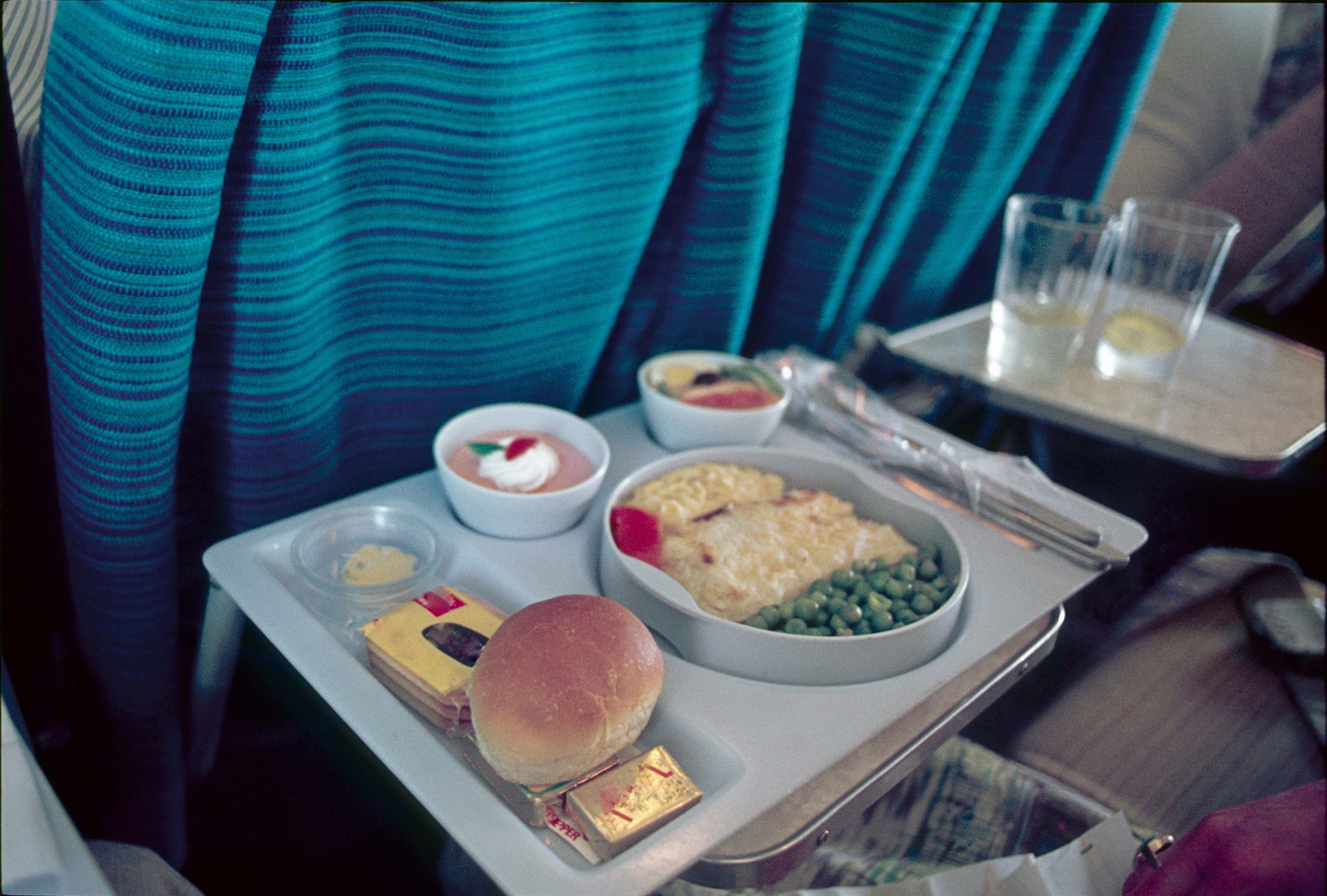 airline food history