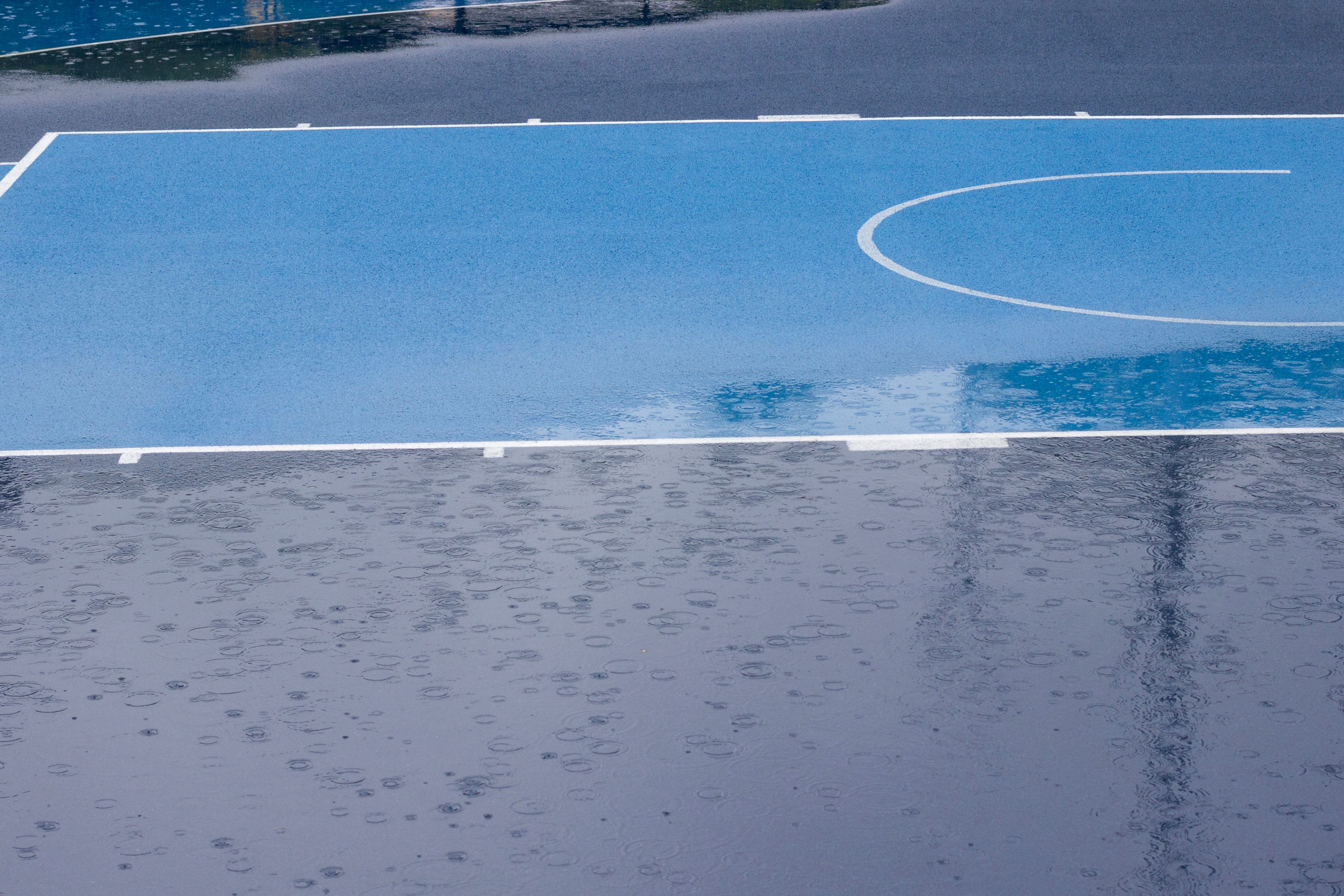 rainy tennis court