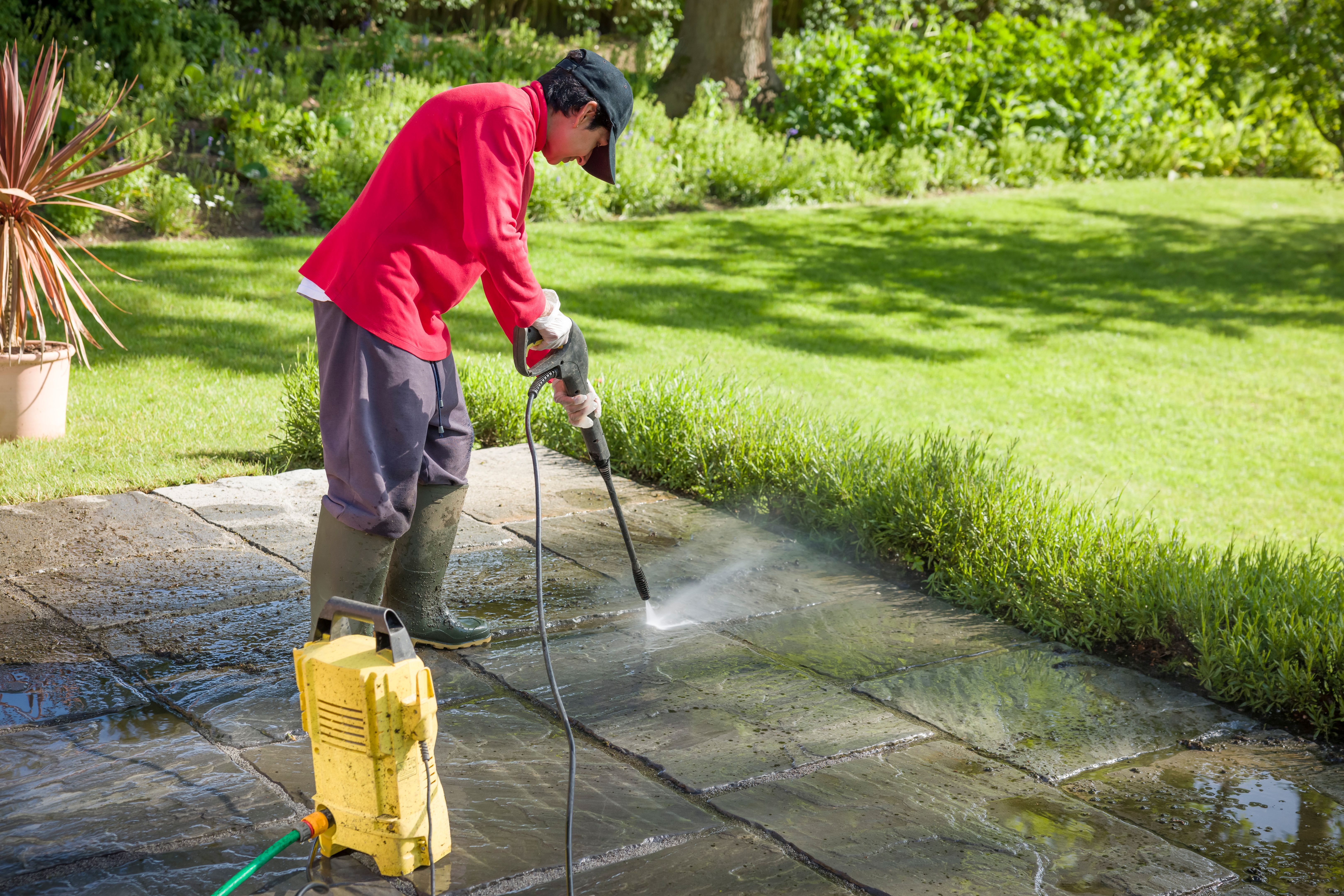 jet washing patio