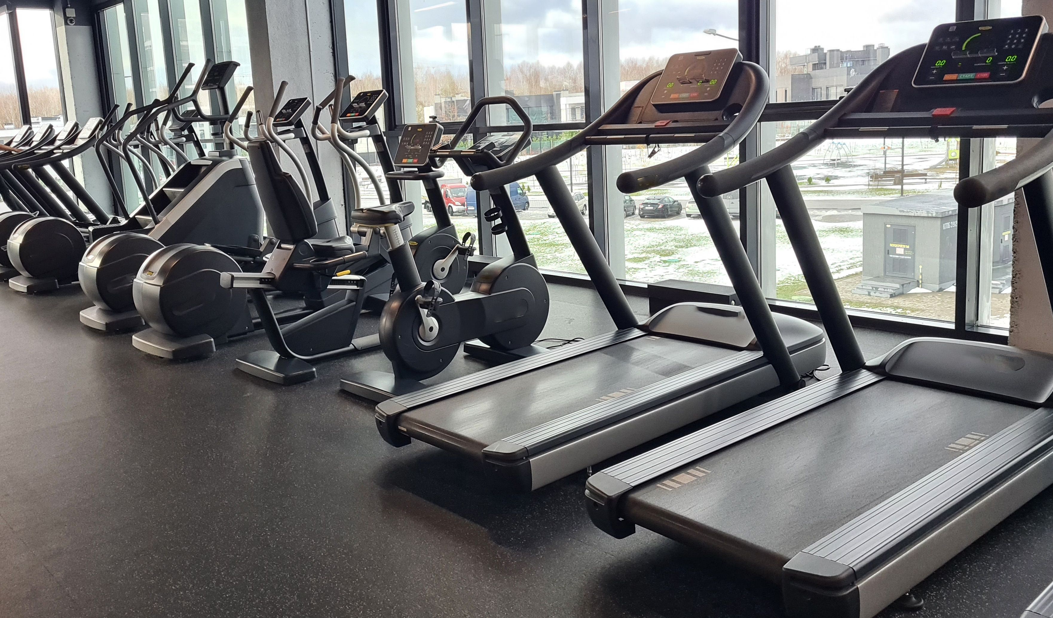 Personal trainer taking notes