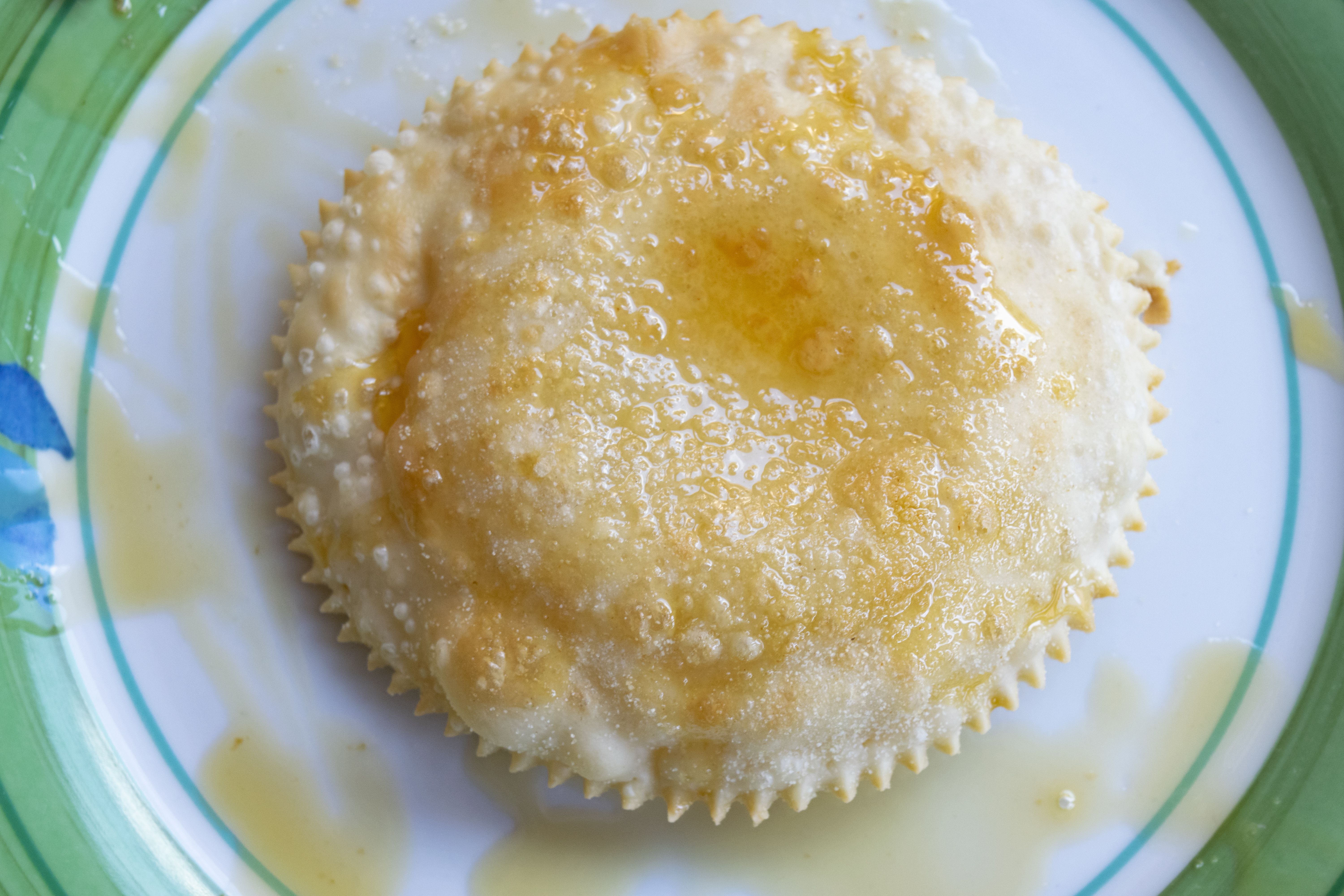 seadas typical Sardinian sweets