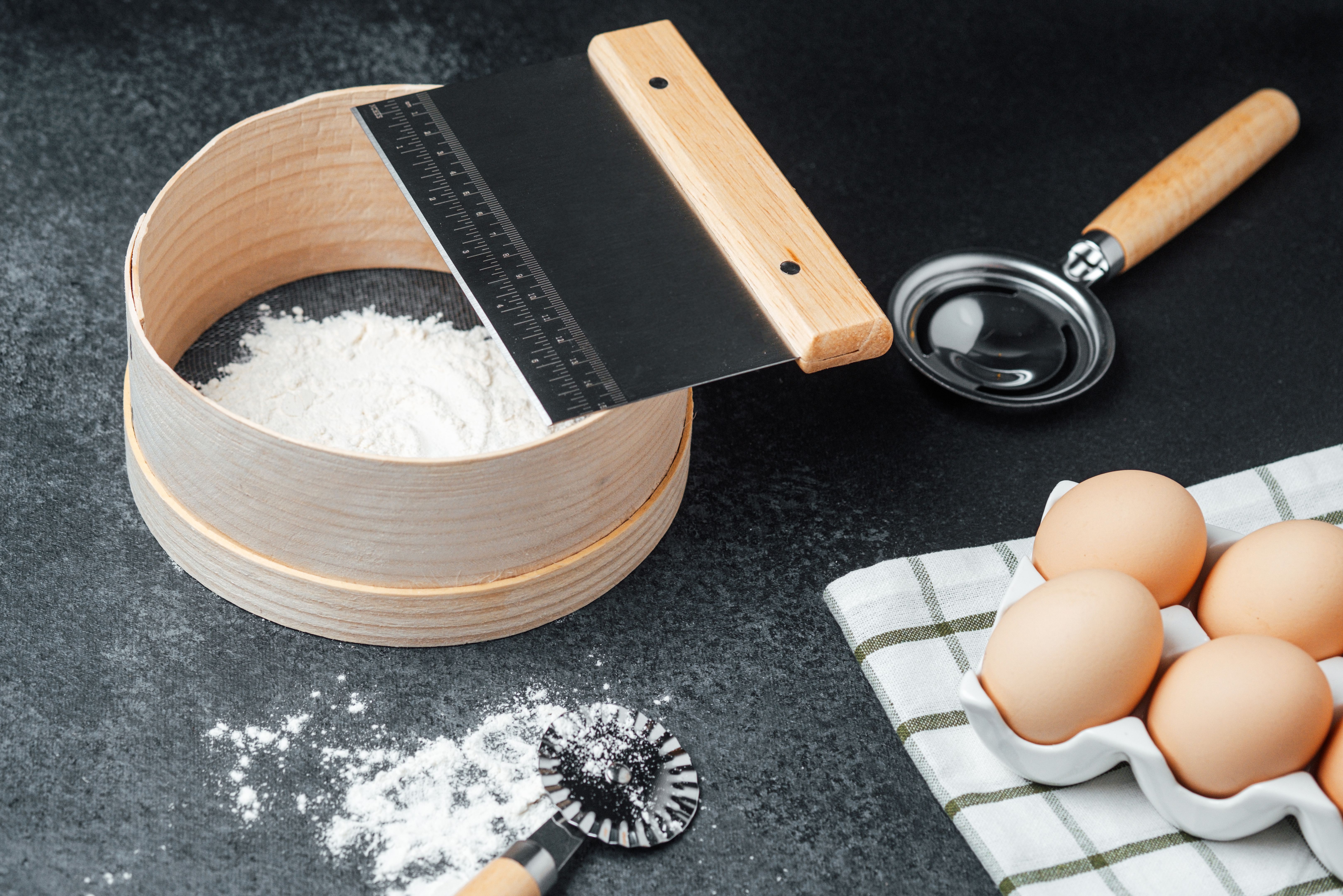 flour sifter