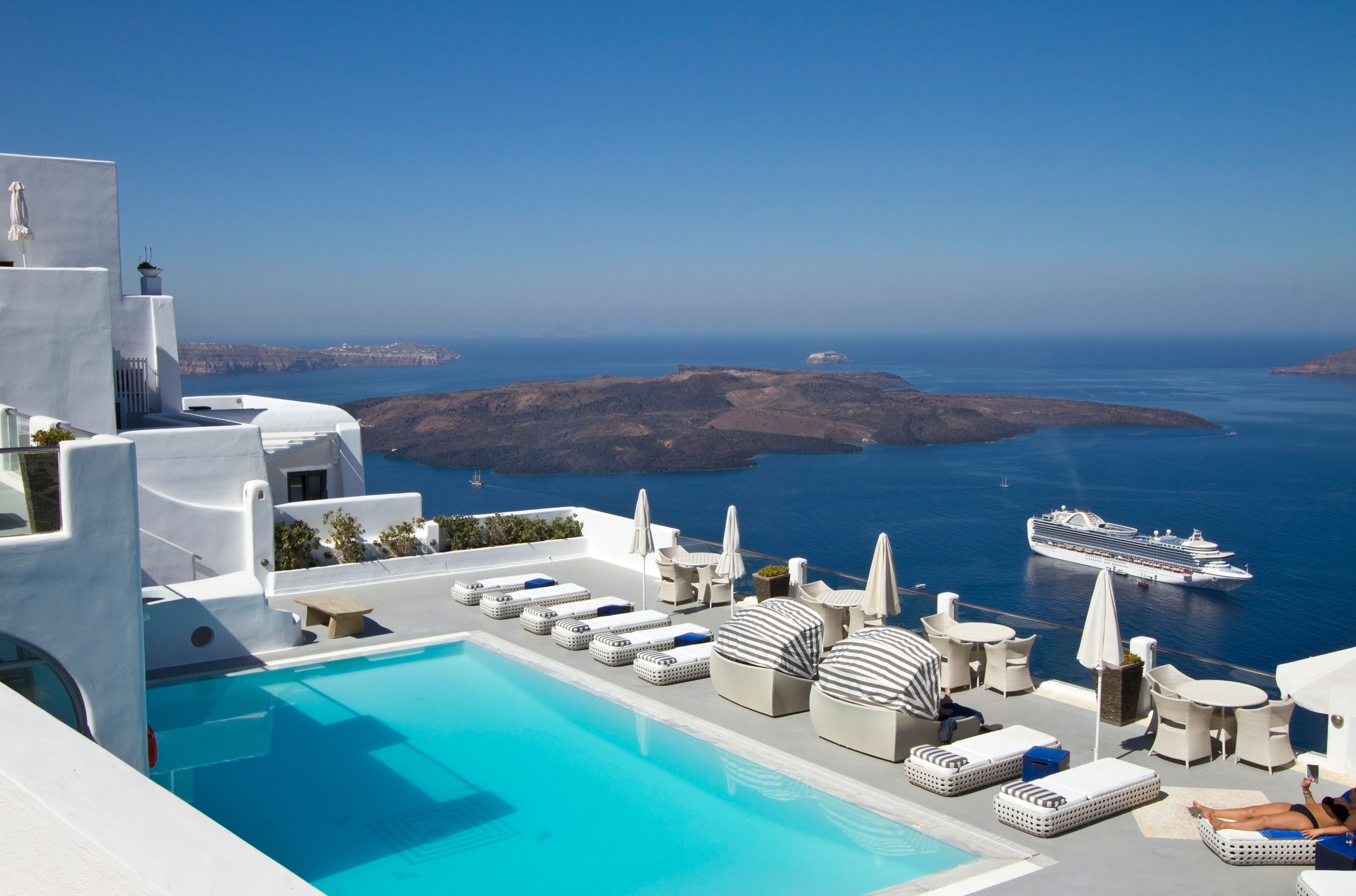 santorini hotel reviews
