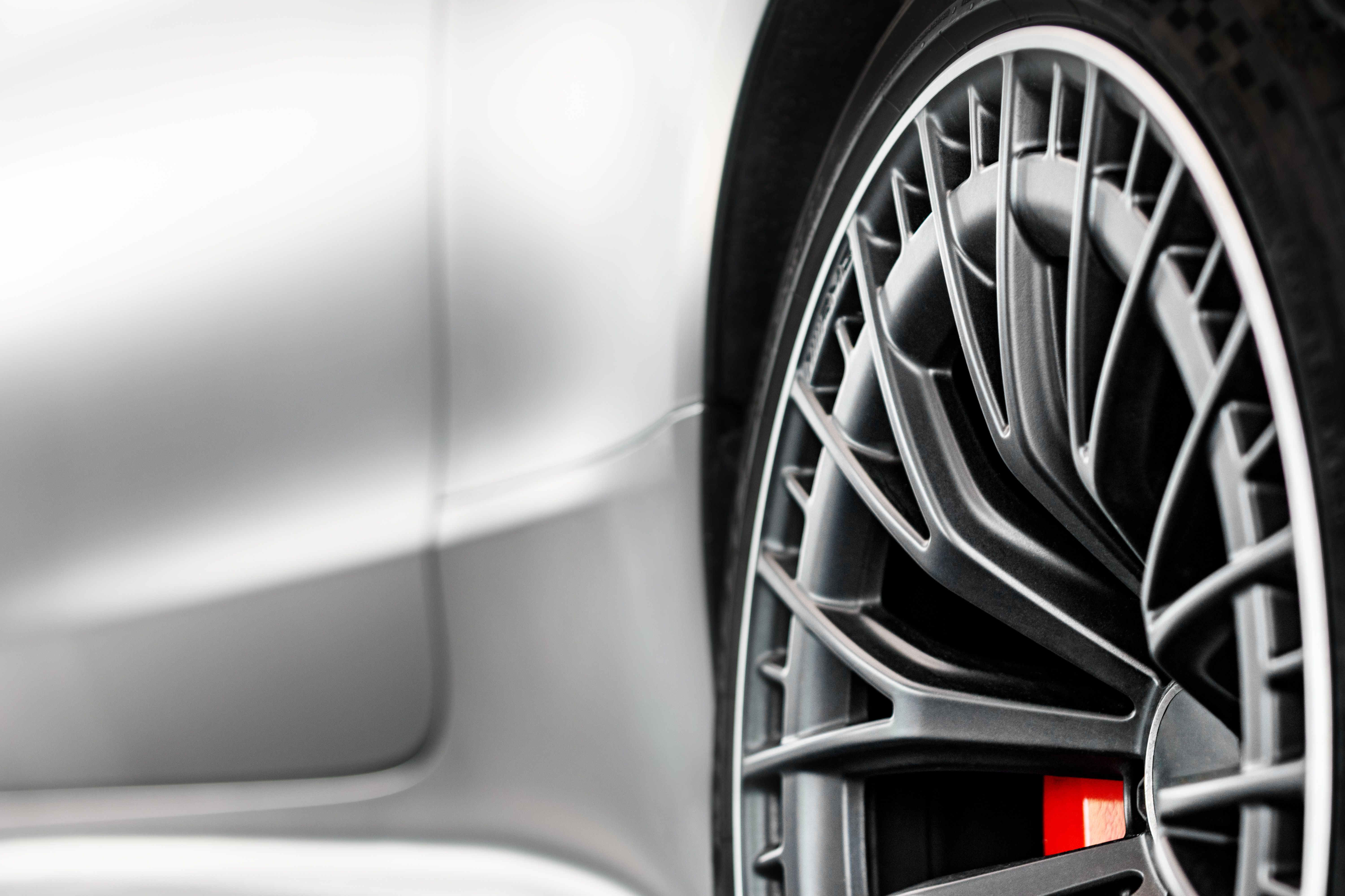 luxury car detailing