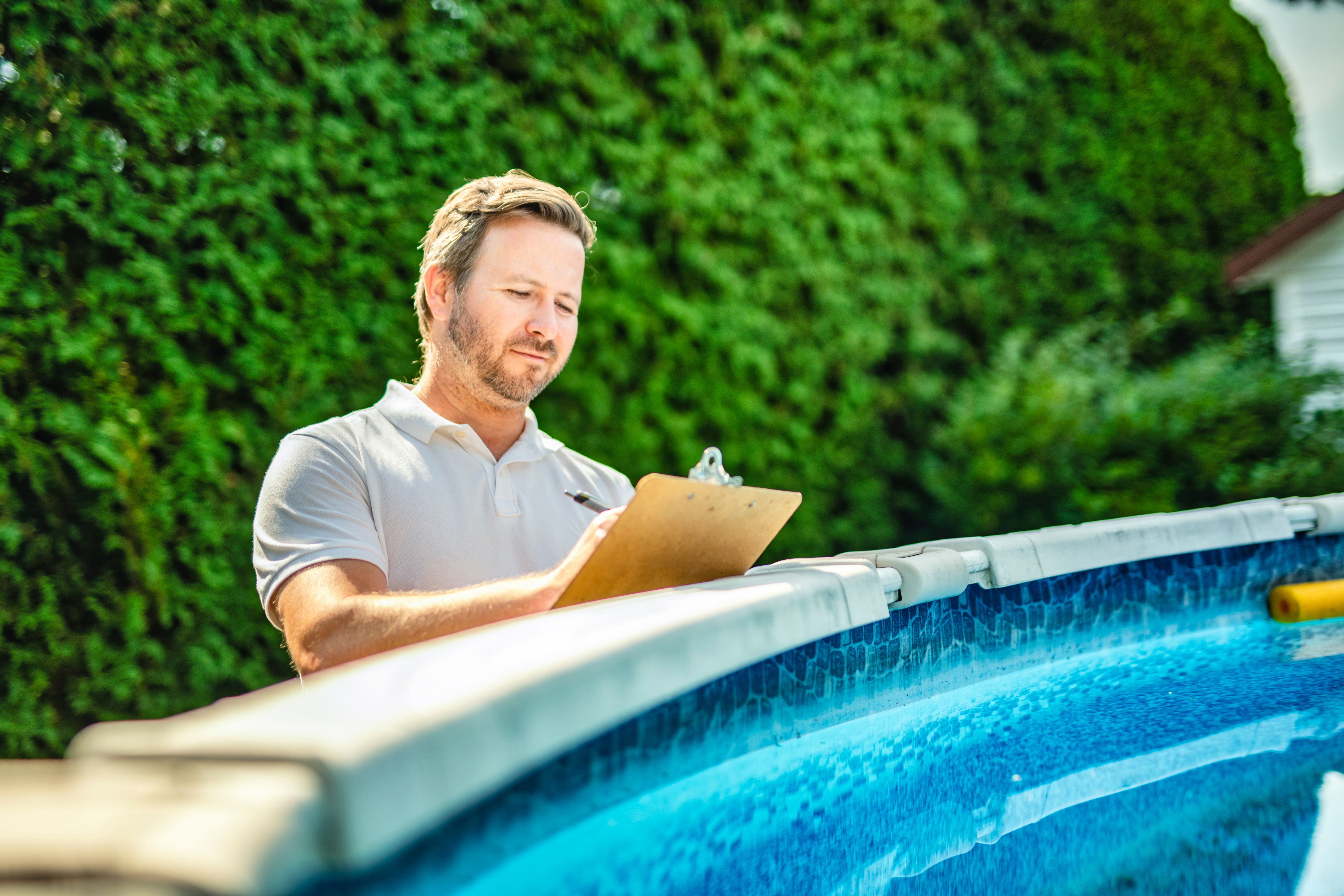 professional pool contractor