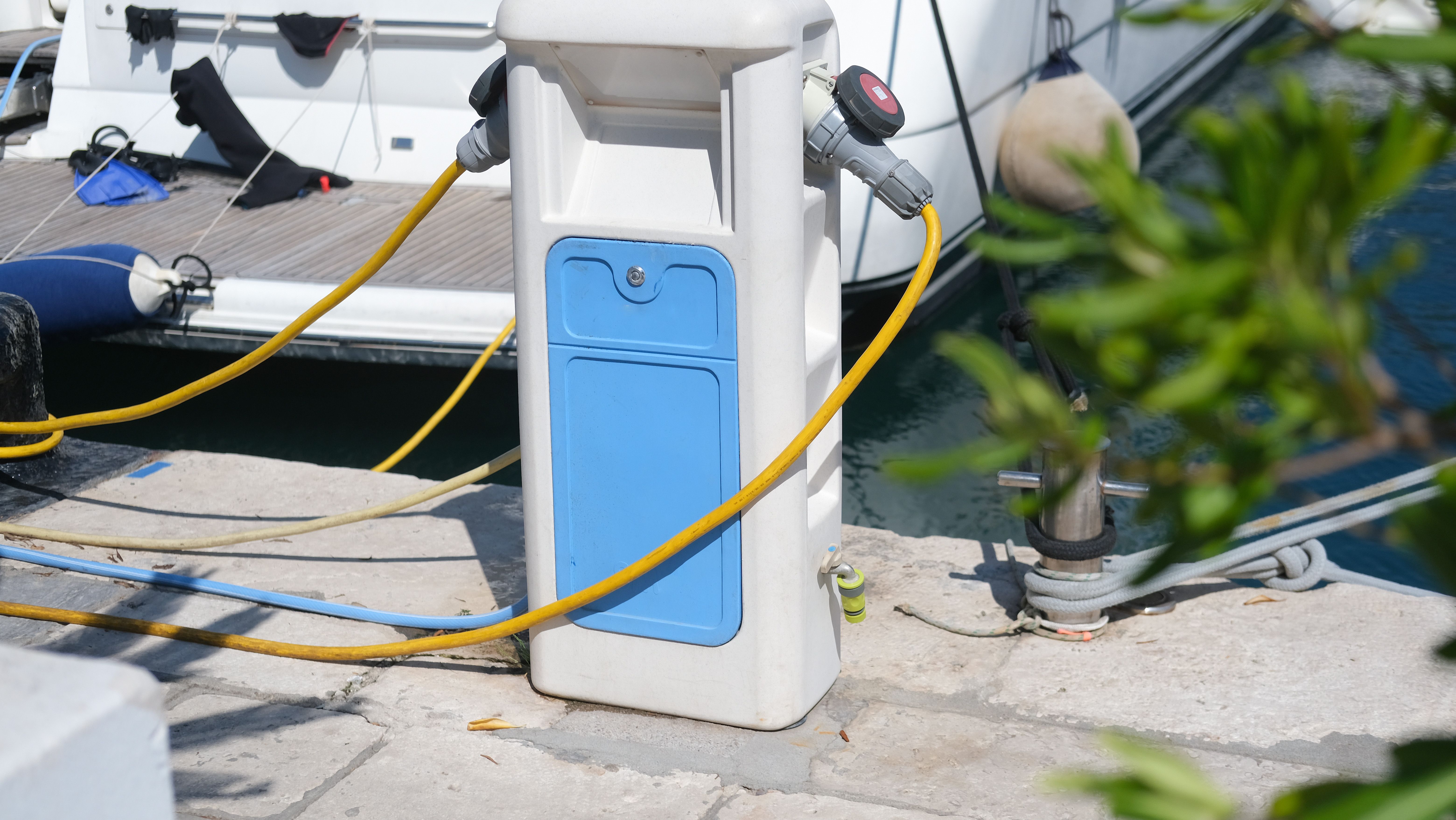 boat electrical repair