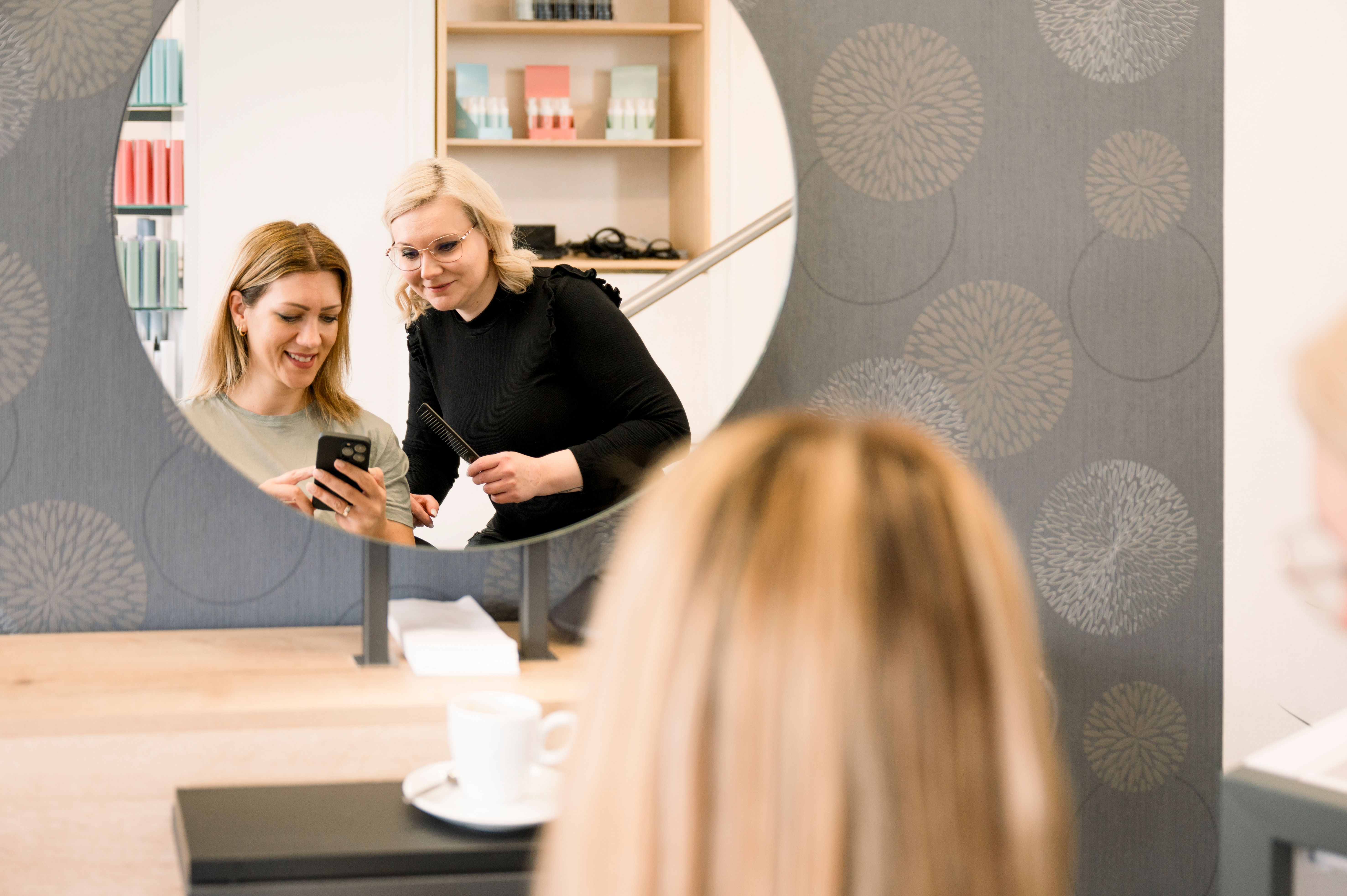 hair stylist consultation