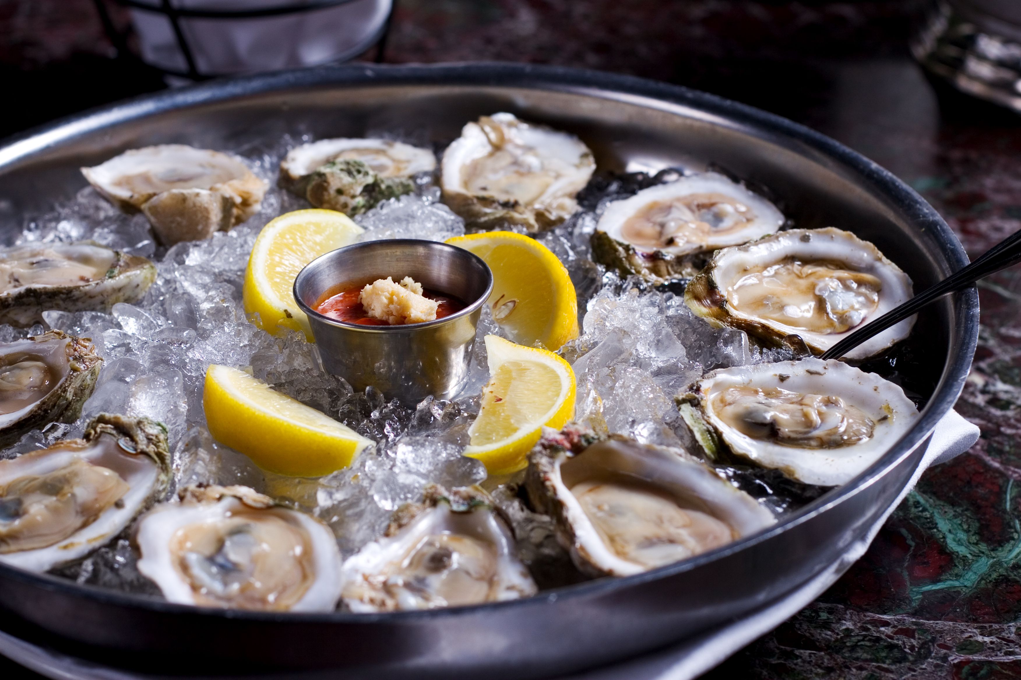 oysters on ice