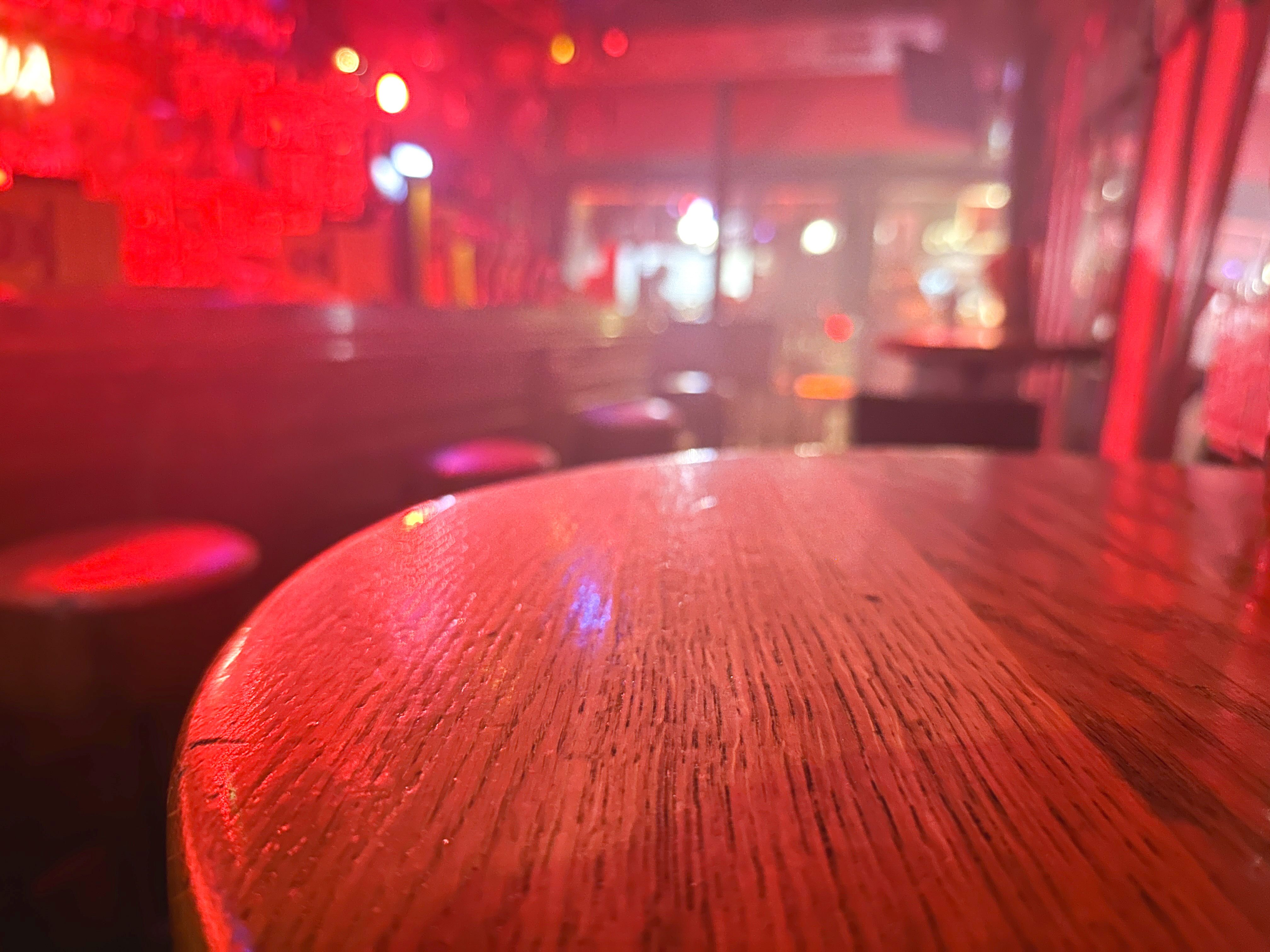 Pub with focus on Empty table
