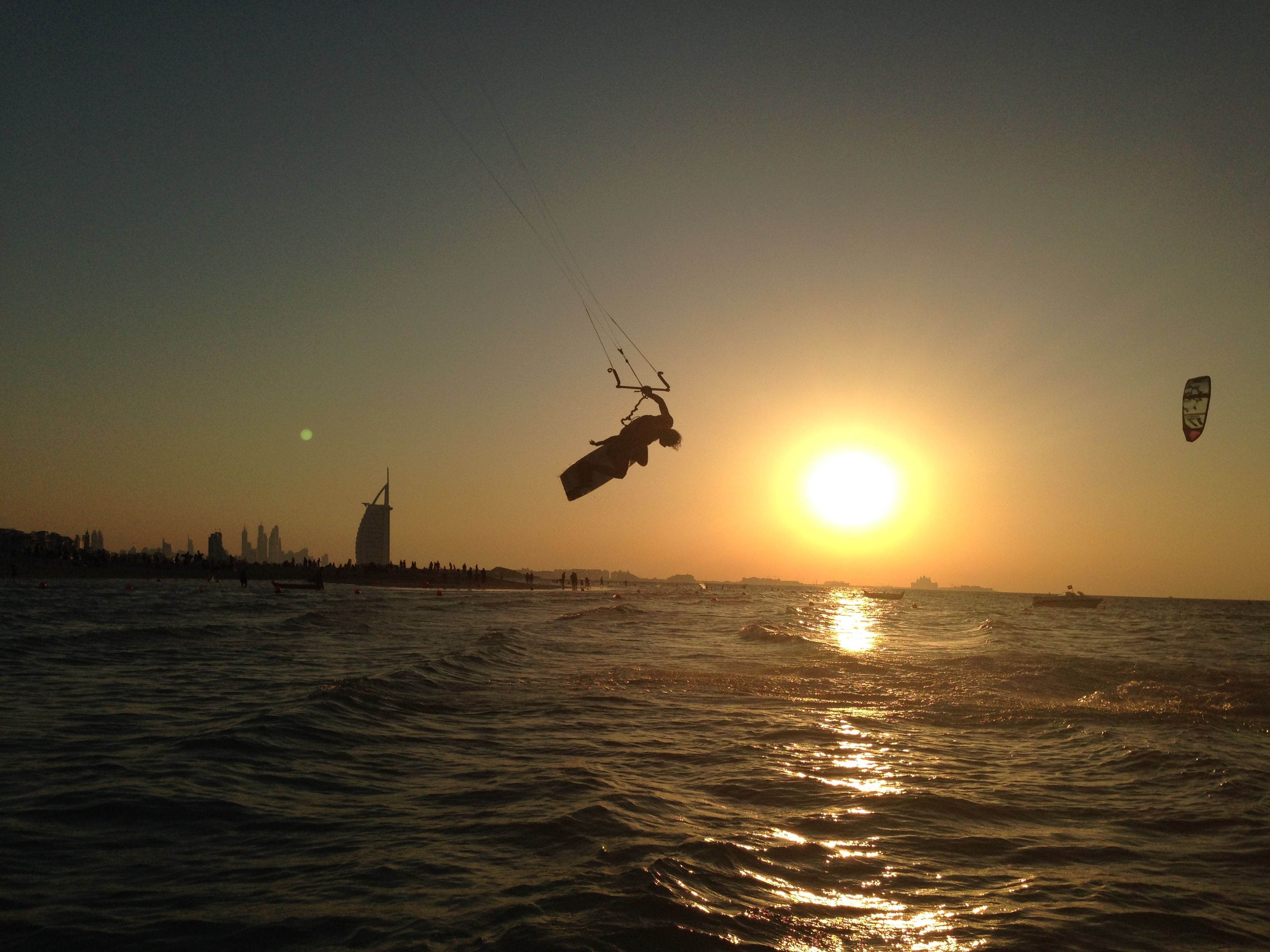 kitesurfing dubai