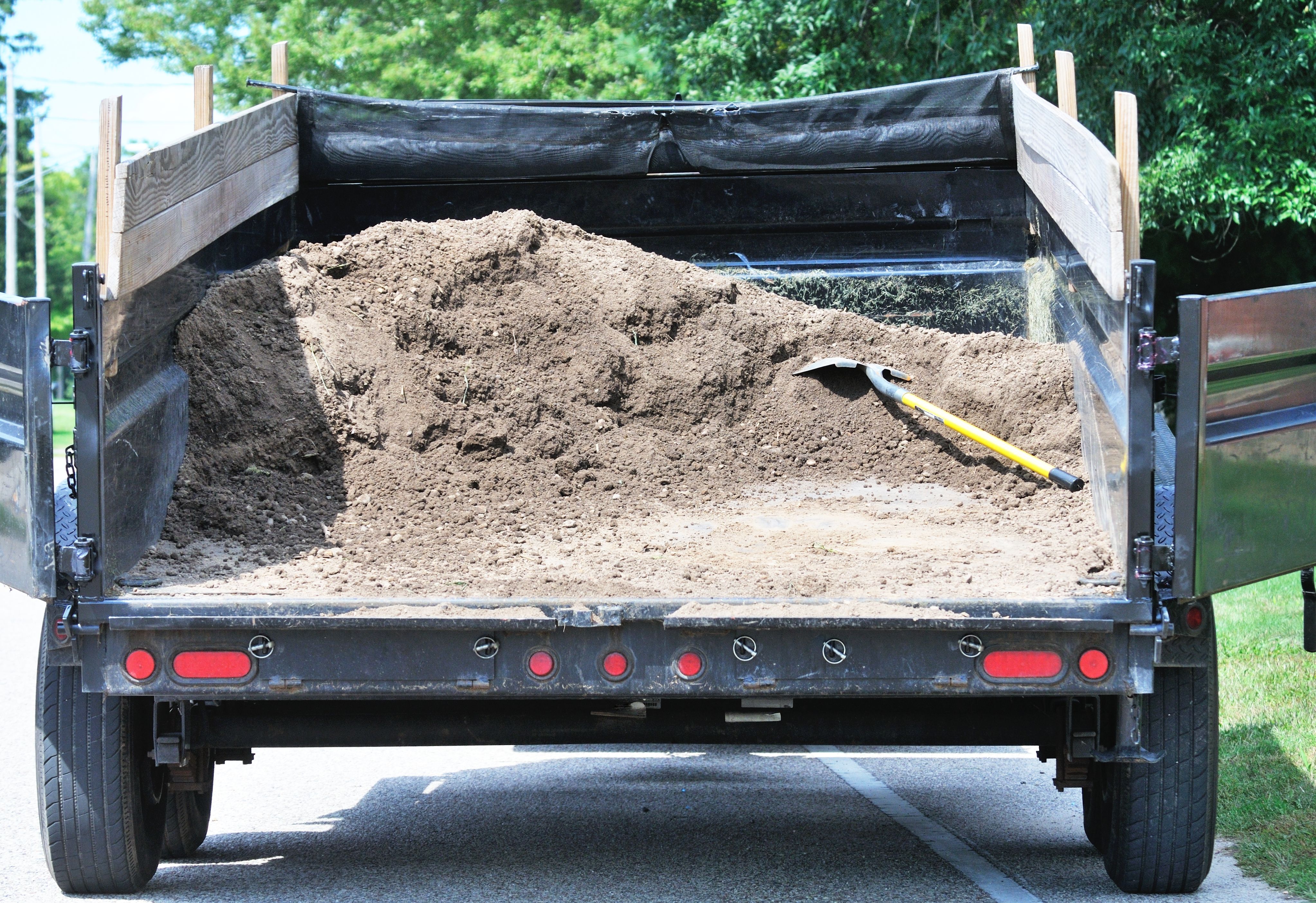 dump trailer rental