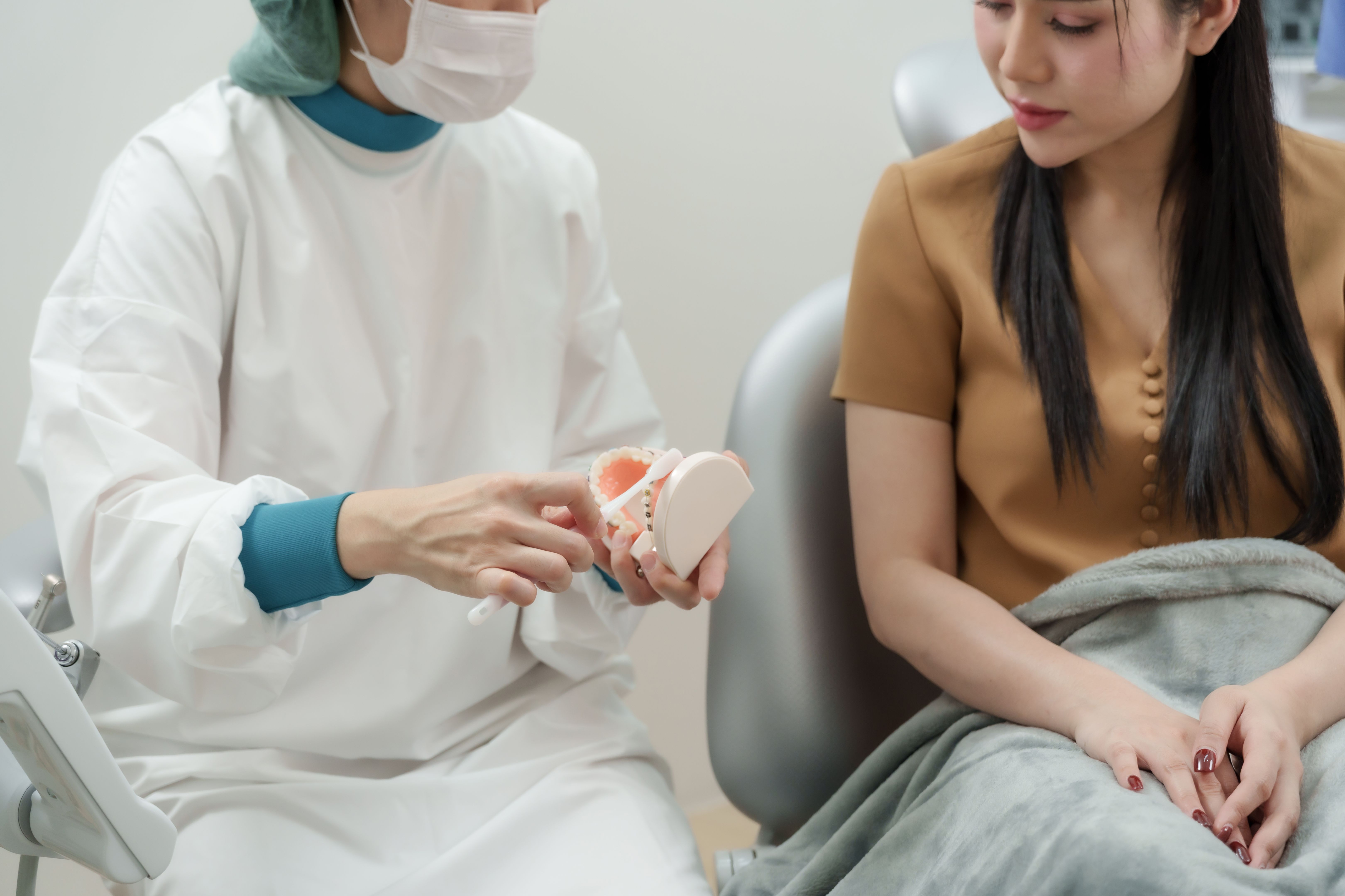 dentist explaining procedure