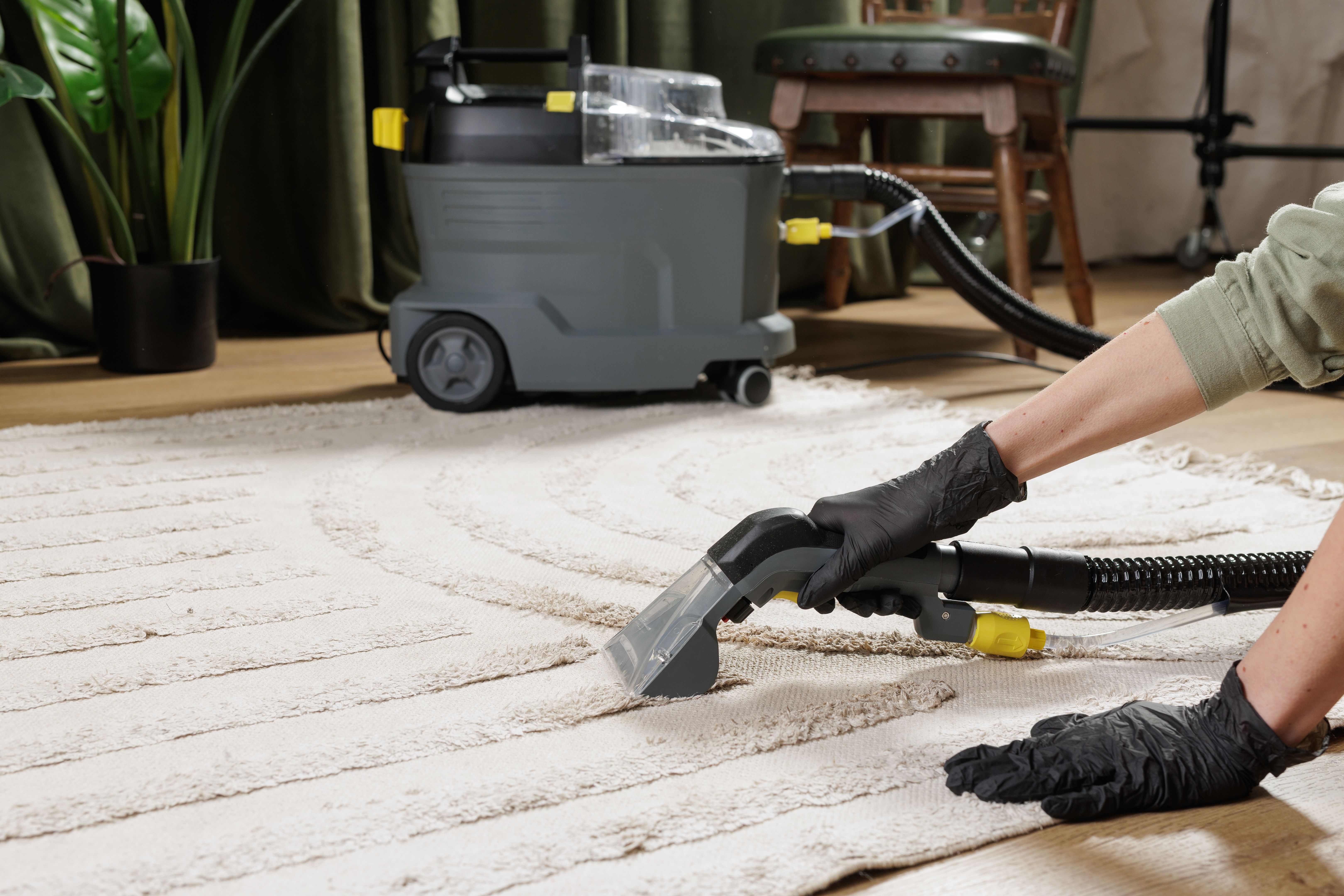 carpet cleaning machine