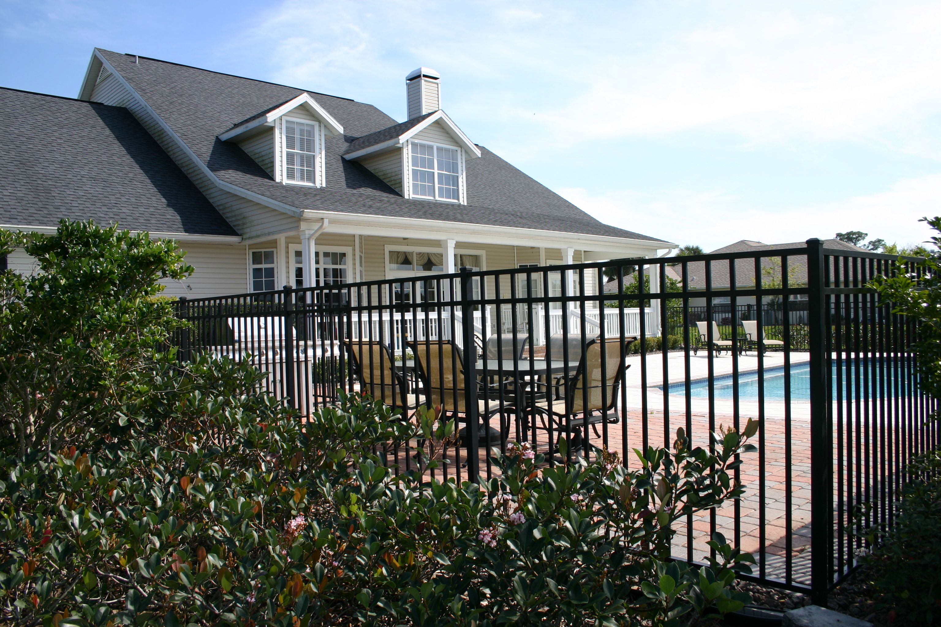 aluminum pool fence