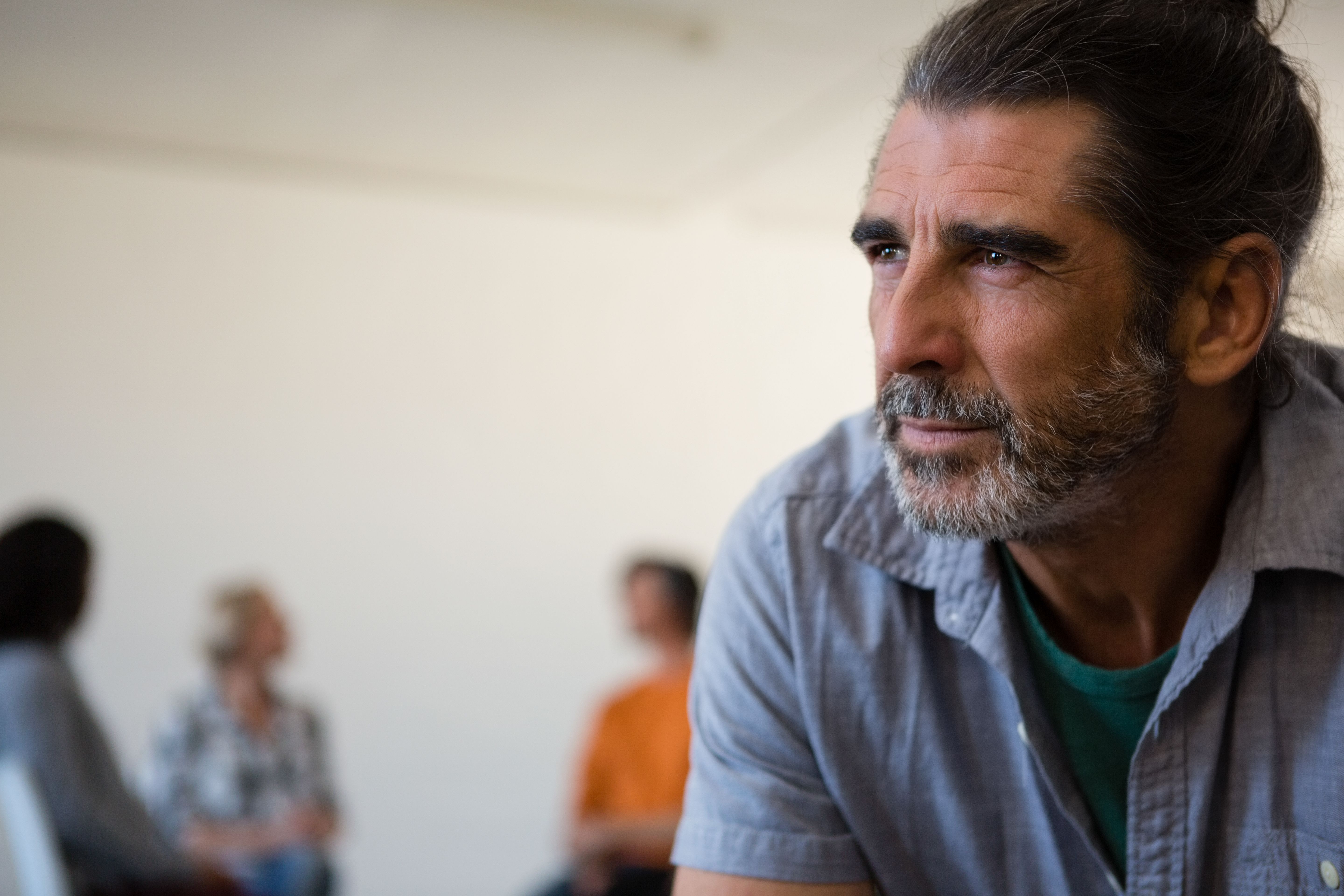 discussion with painter