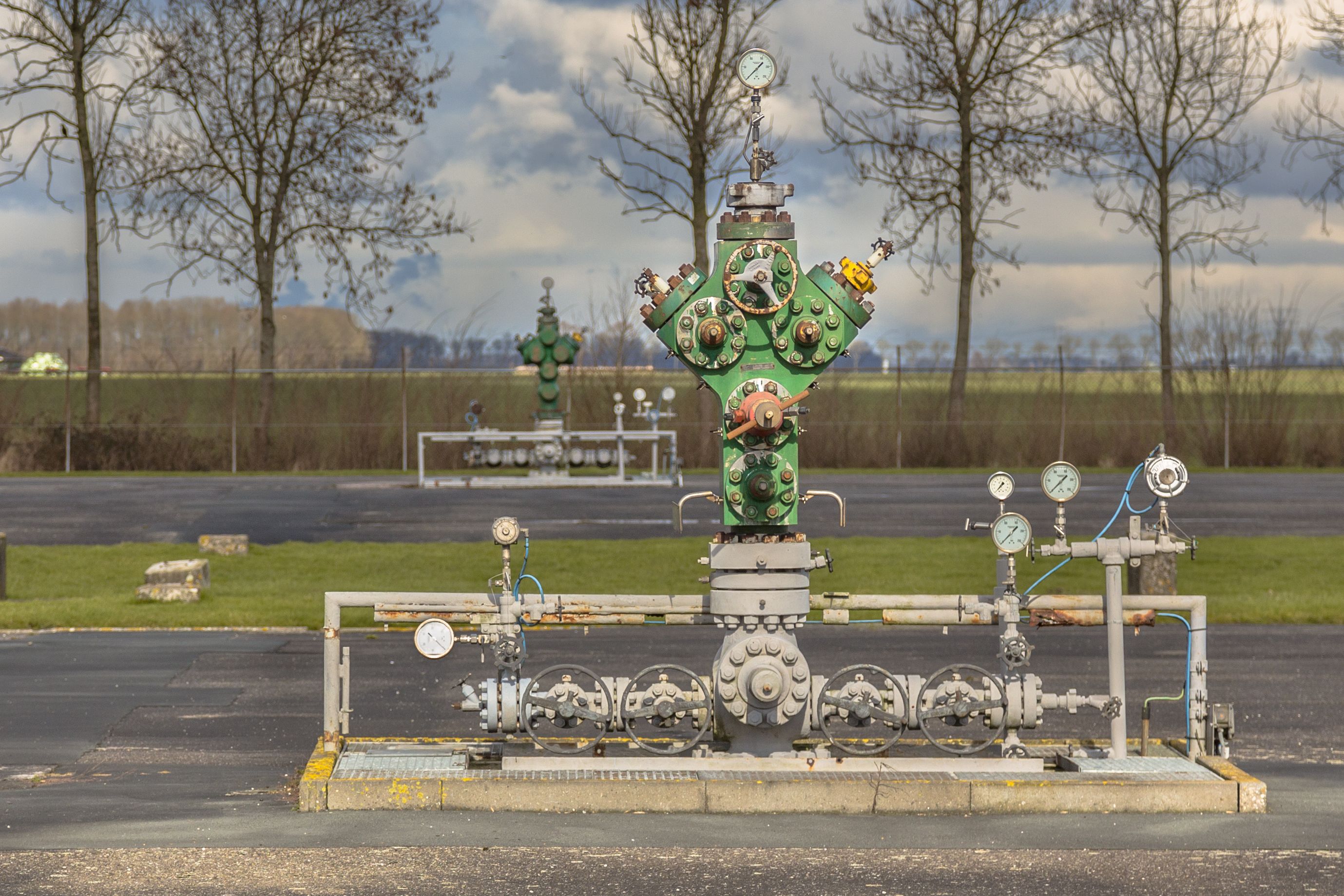 Michigan wellhead on processing site