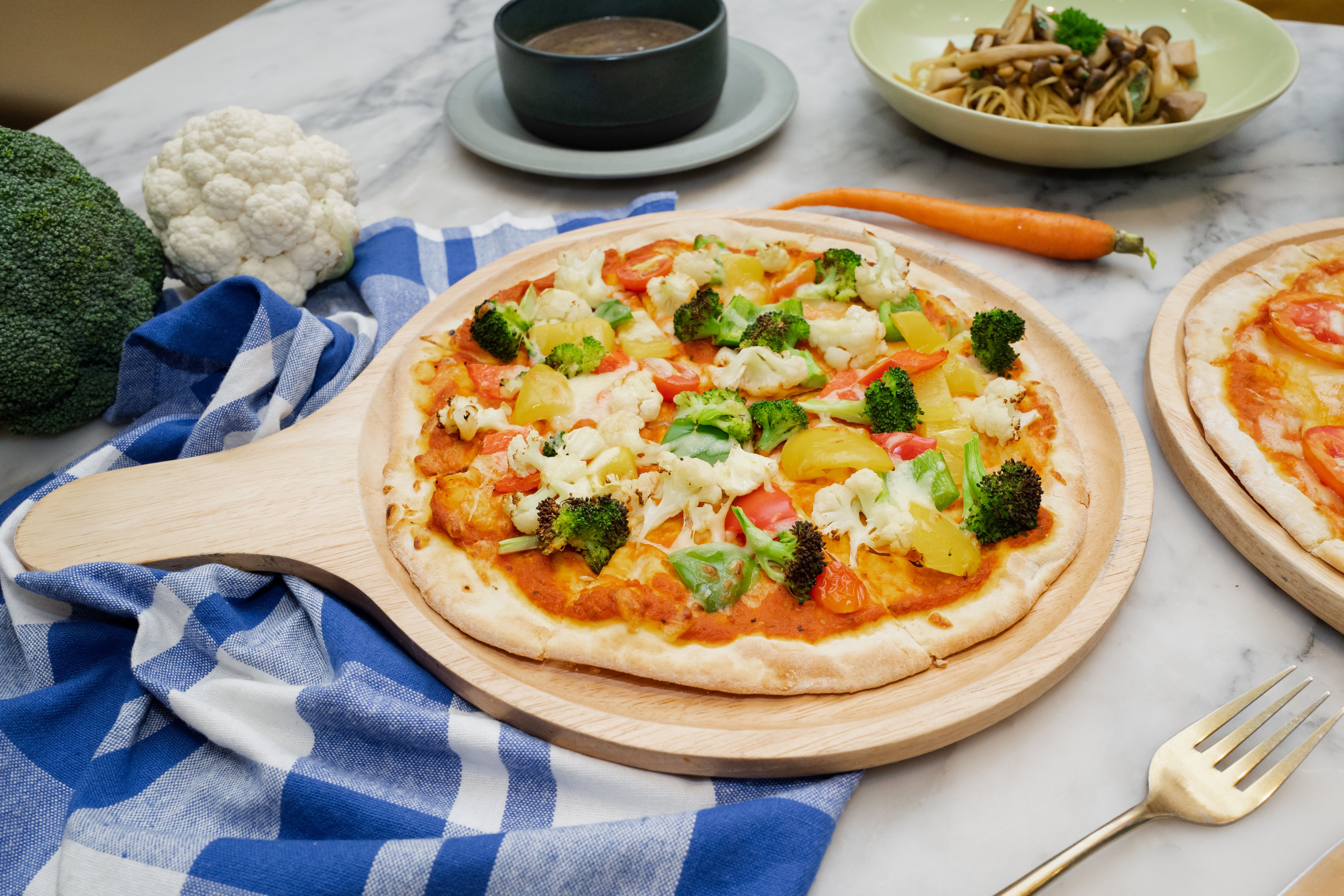 spring vegetables pizza