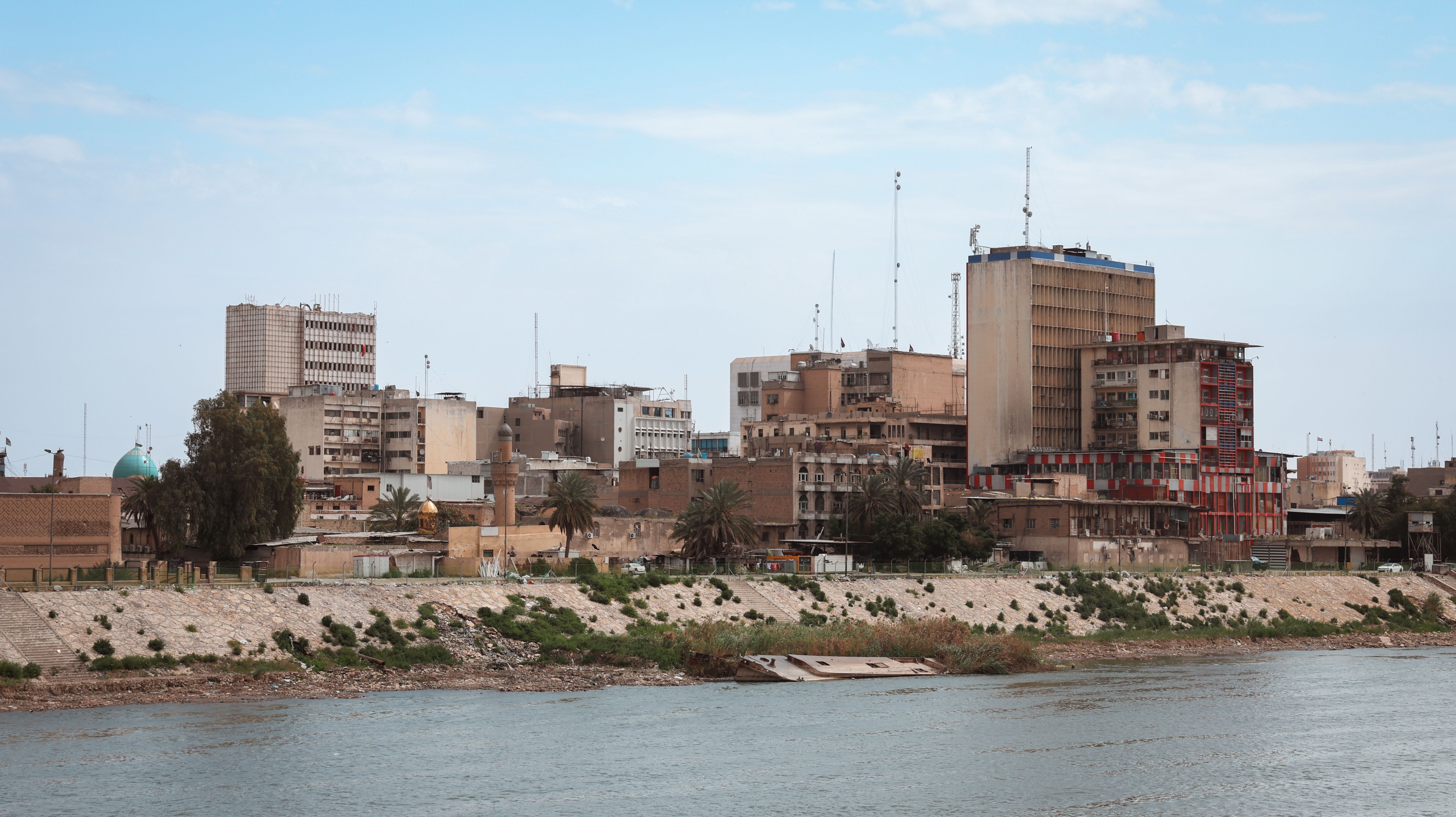 Iraq telecommunications