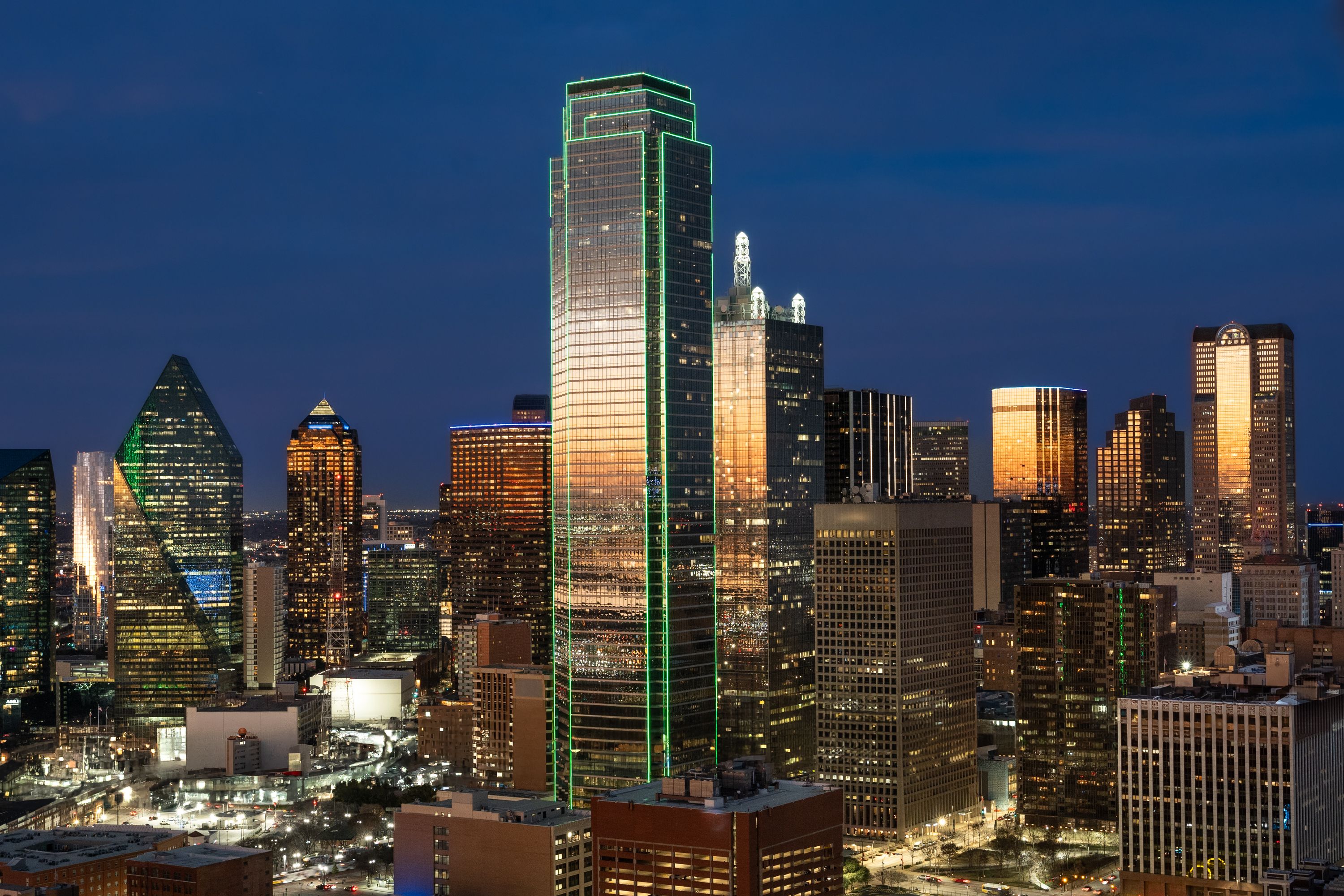 dallas skyline business