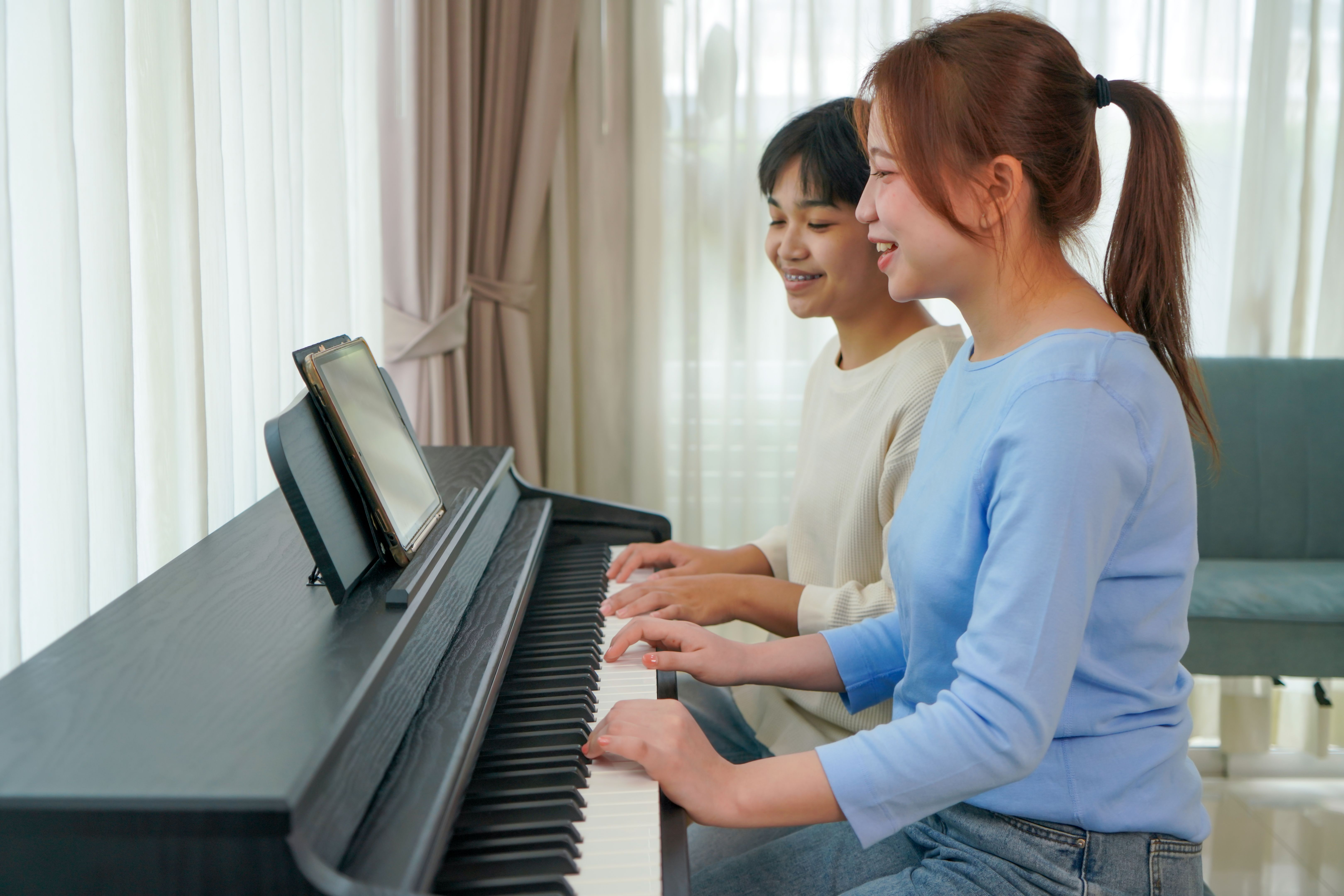 online piano lessons
