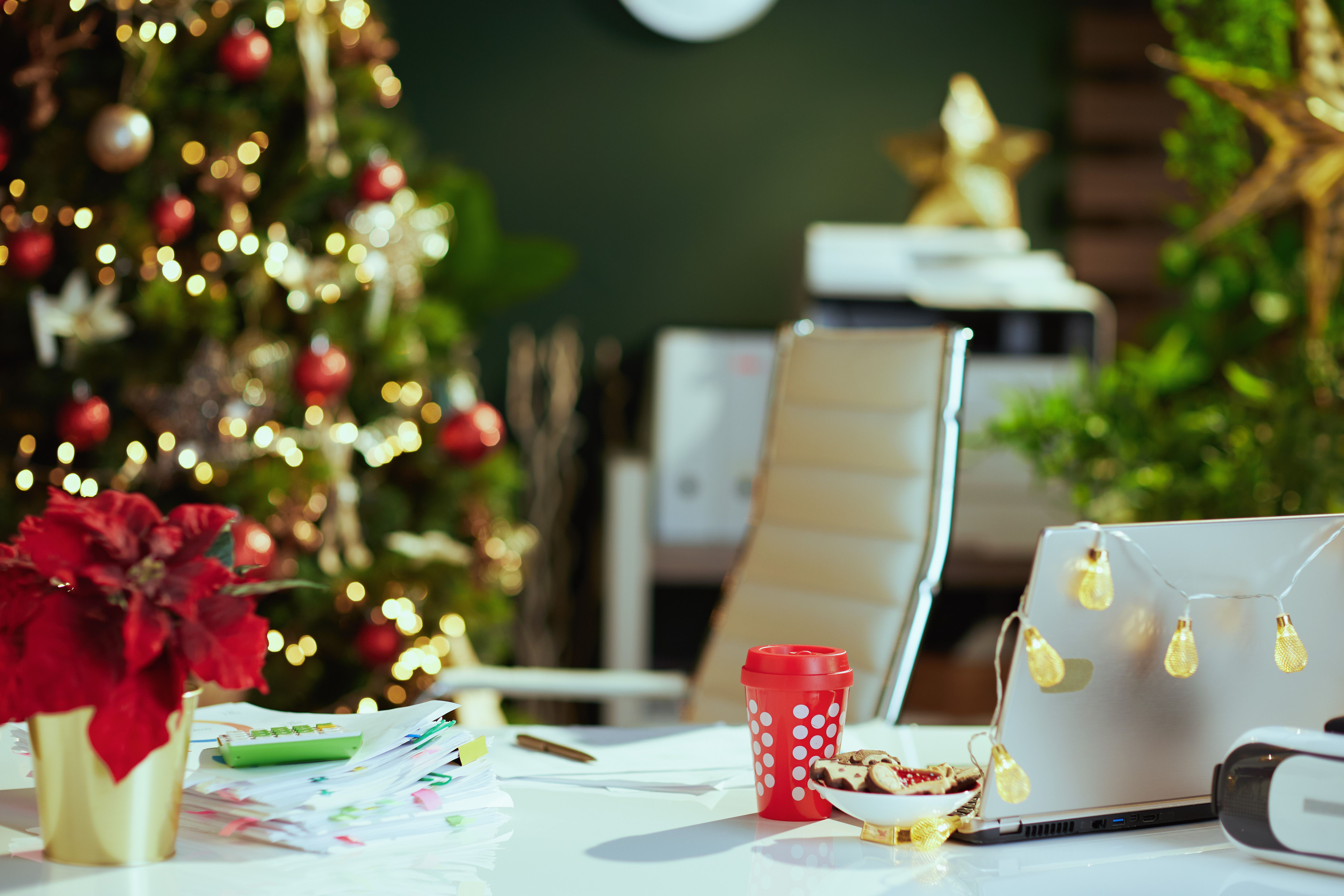 office christmas decor