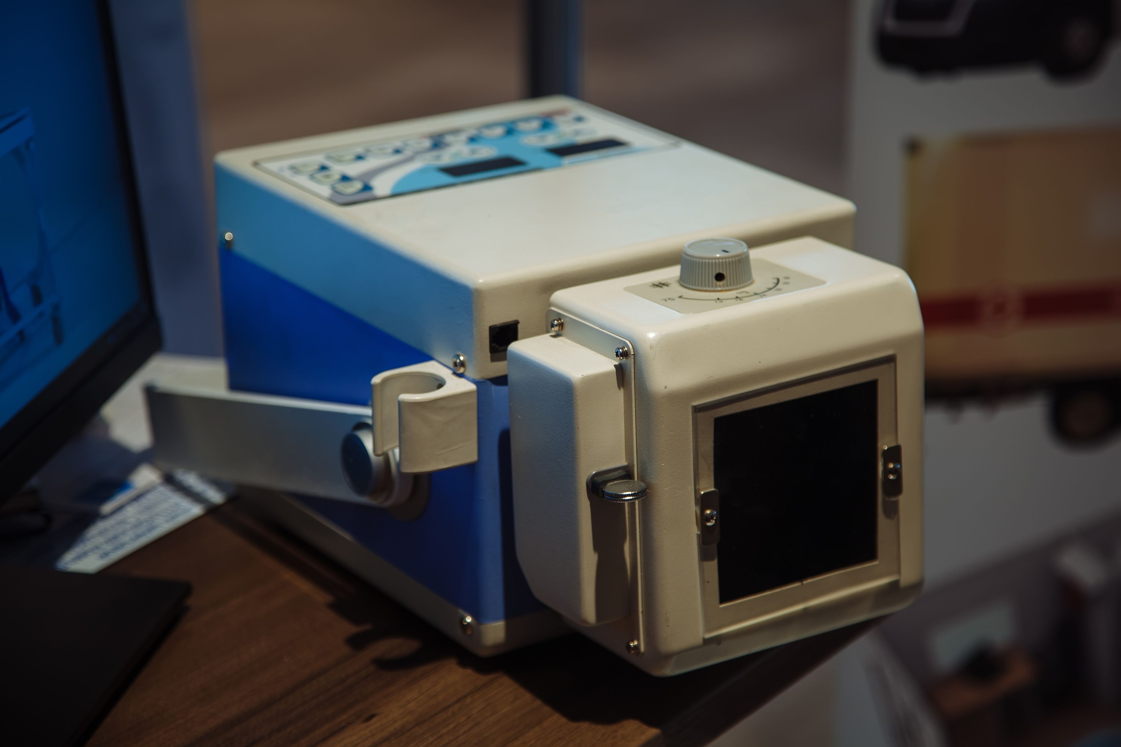 mobile x-ray unit