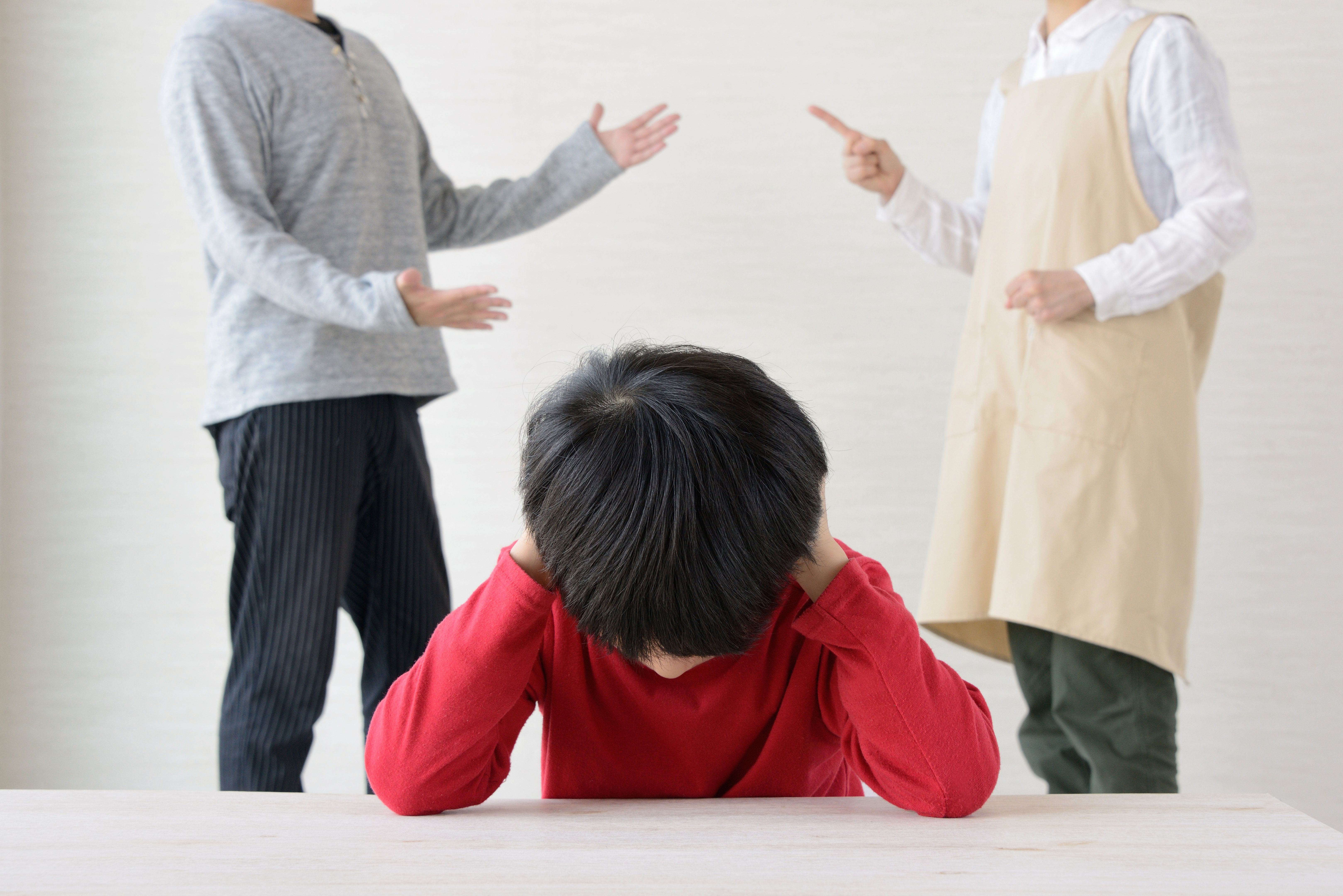 Child depressed by quarrel between father and mother