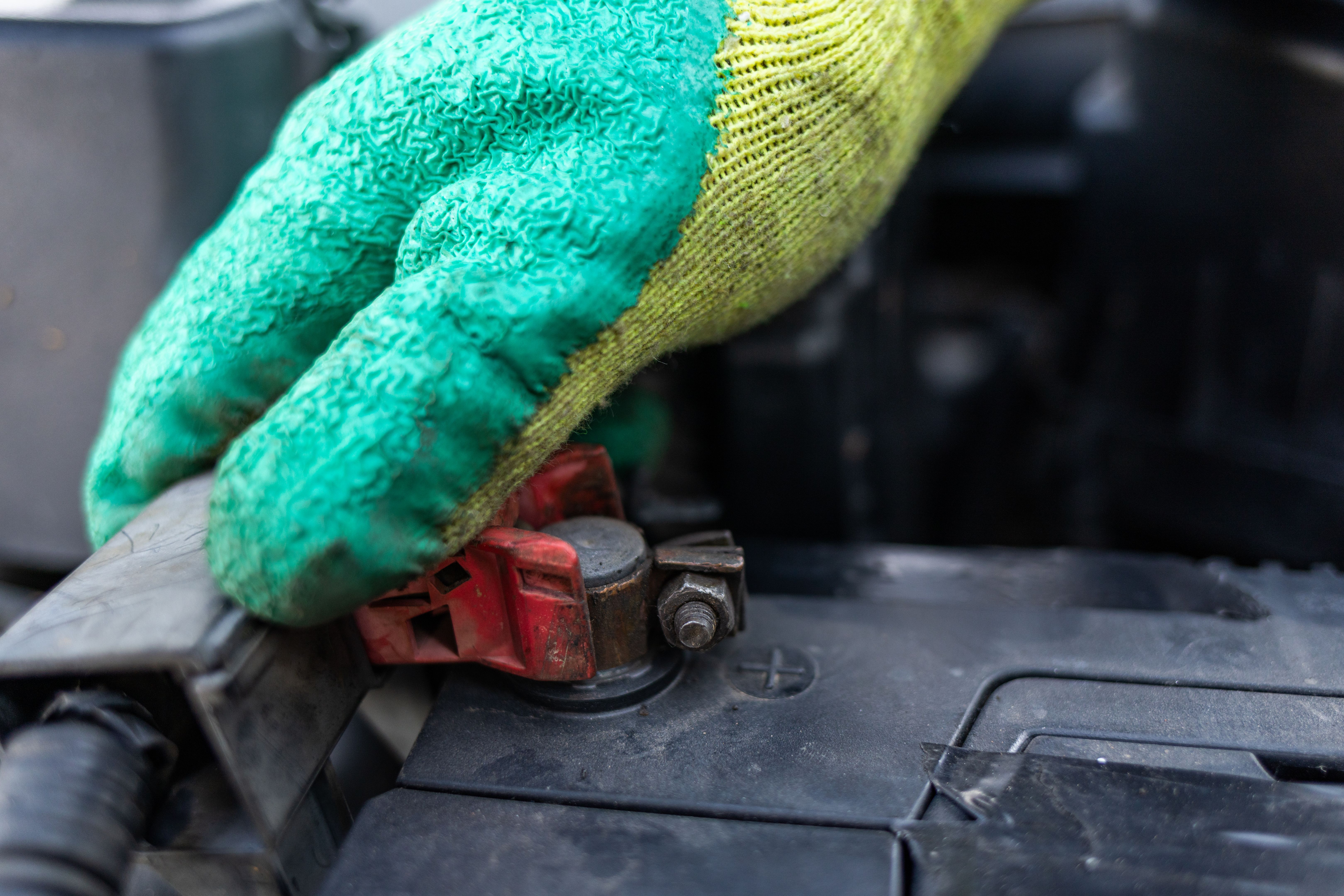 engine battery maintenance