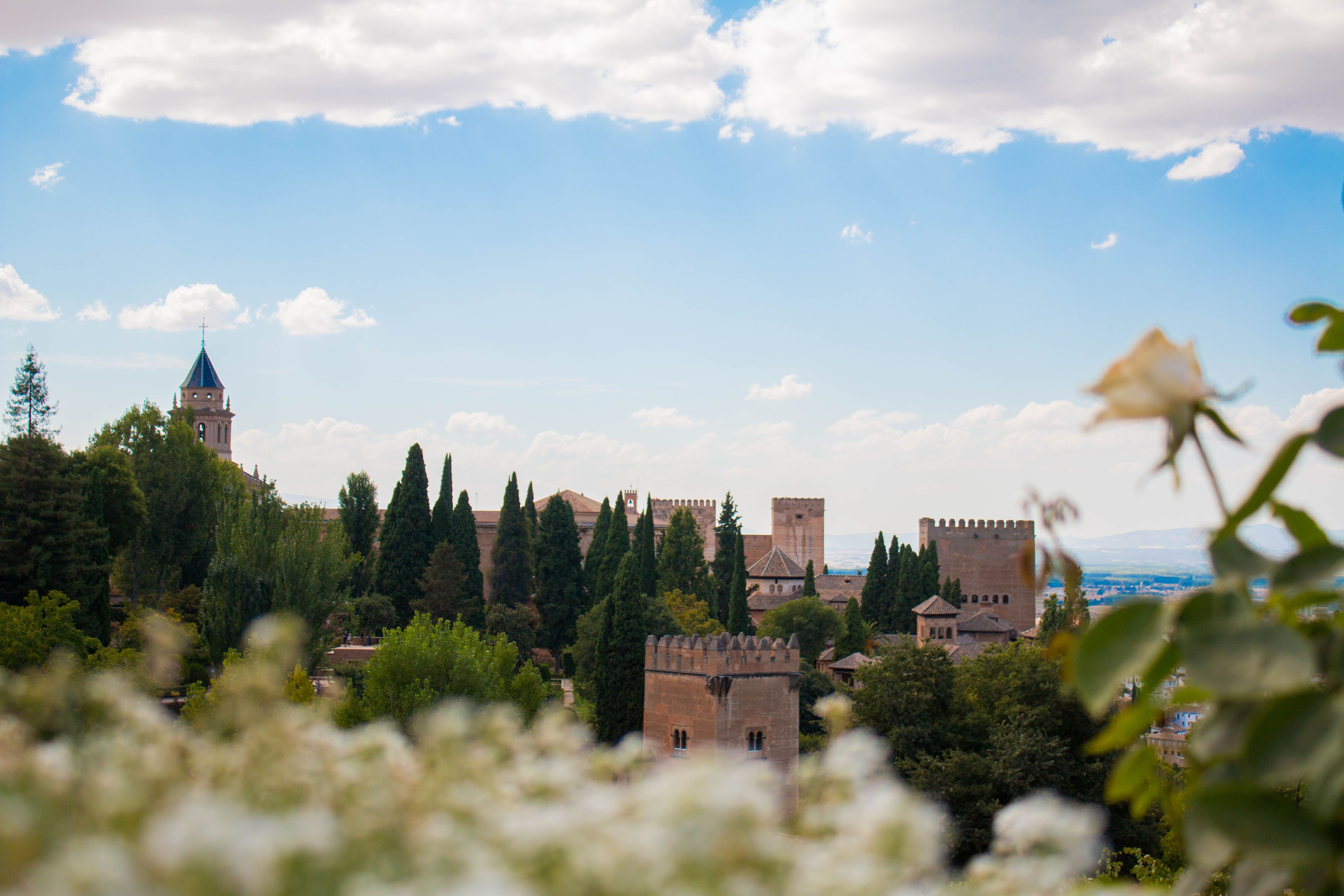 La Alhambra de Granada y recomendaciones para conocer la ciudad