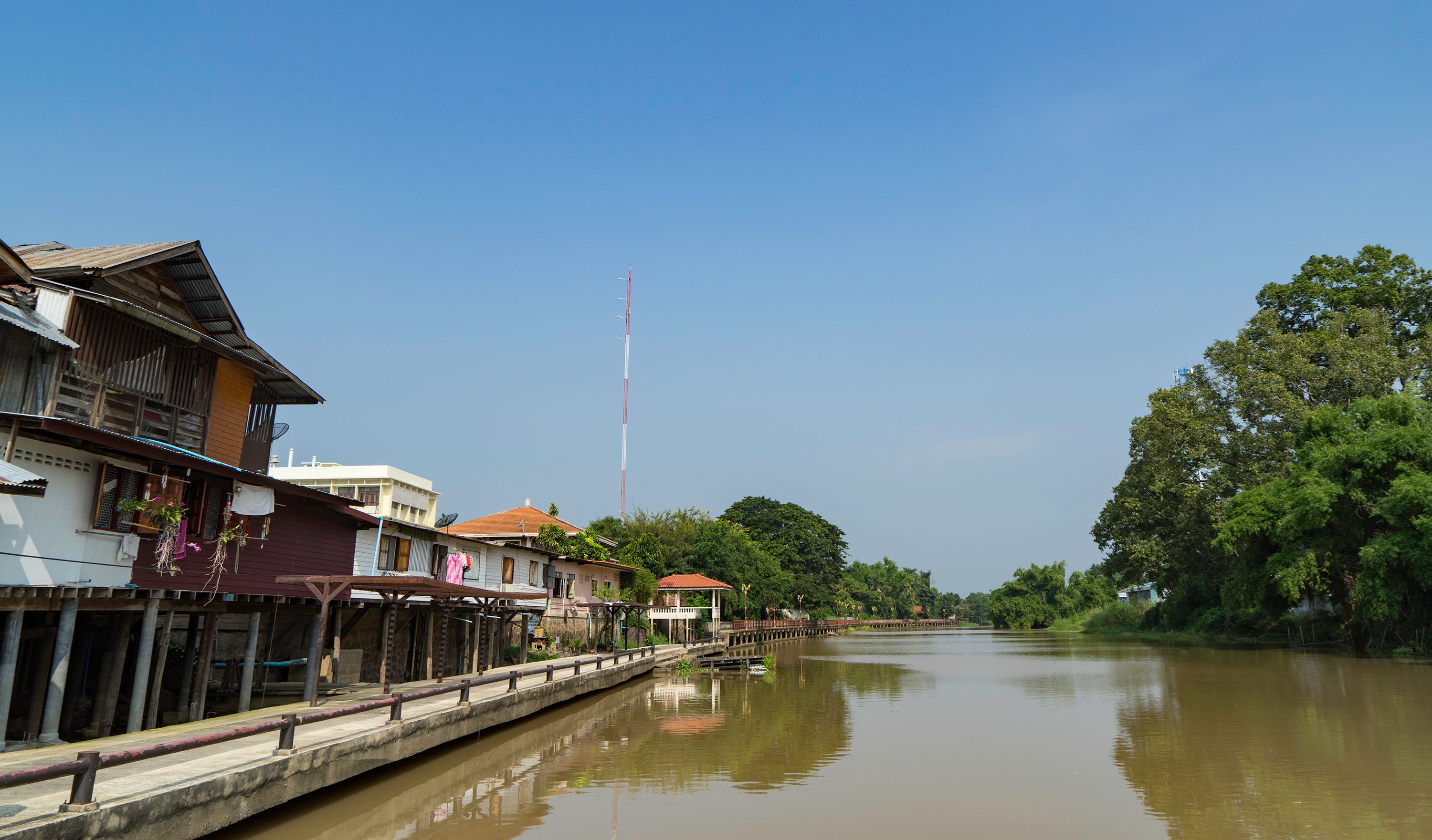 Suphanburi market