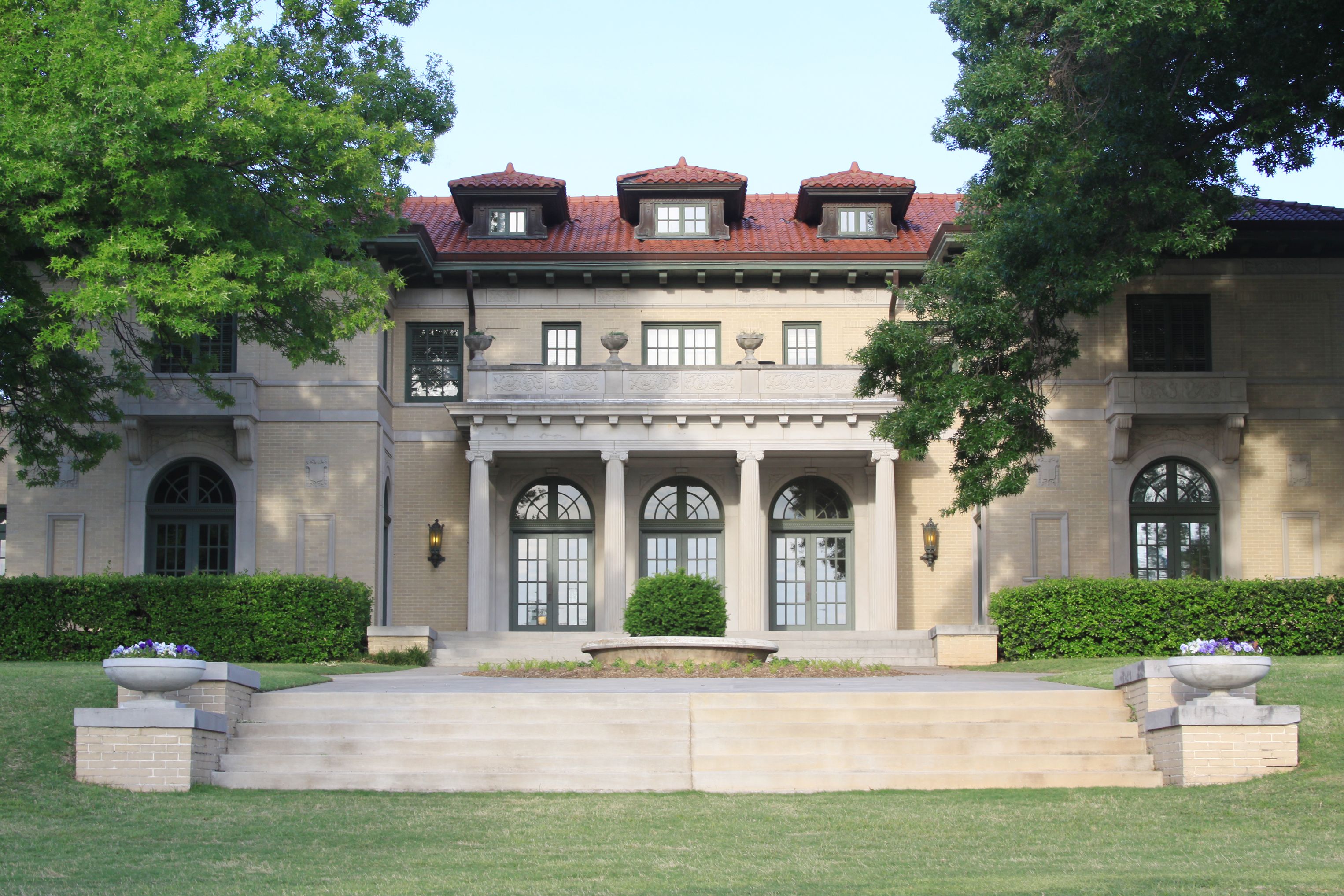 historic mansion tulsa