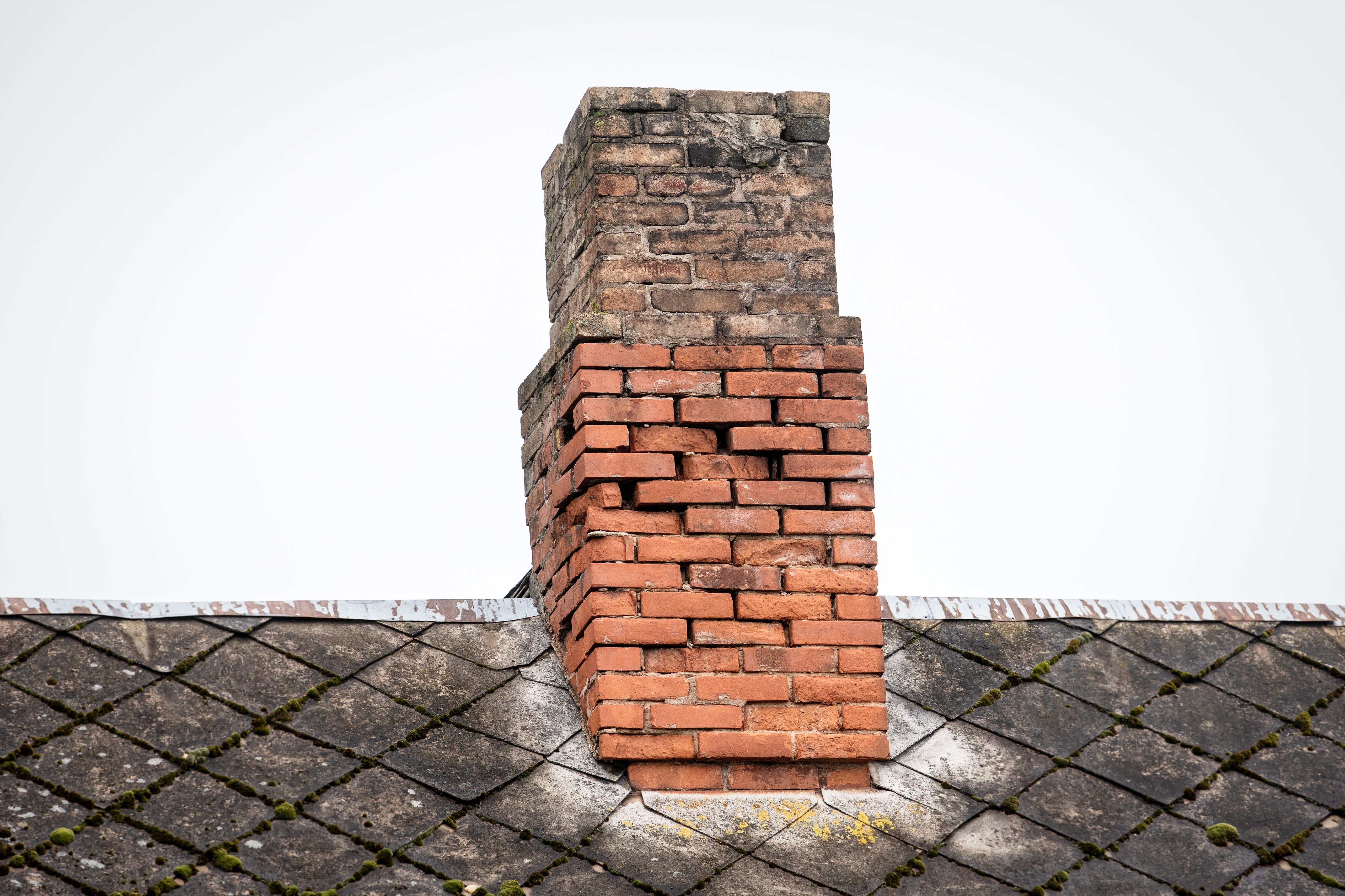 damaged chimney bricks