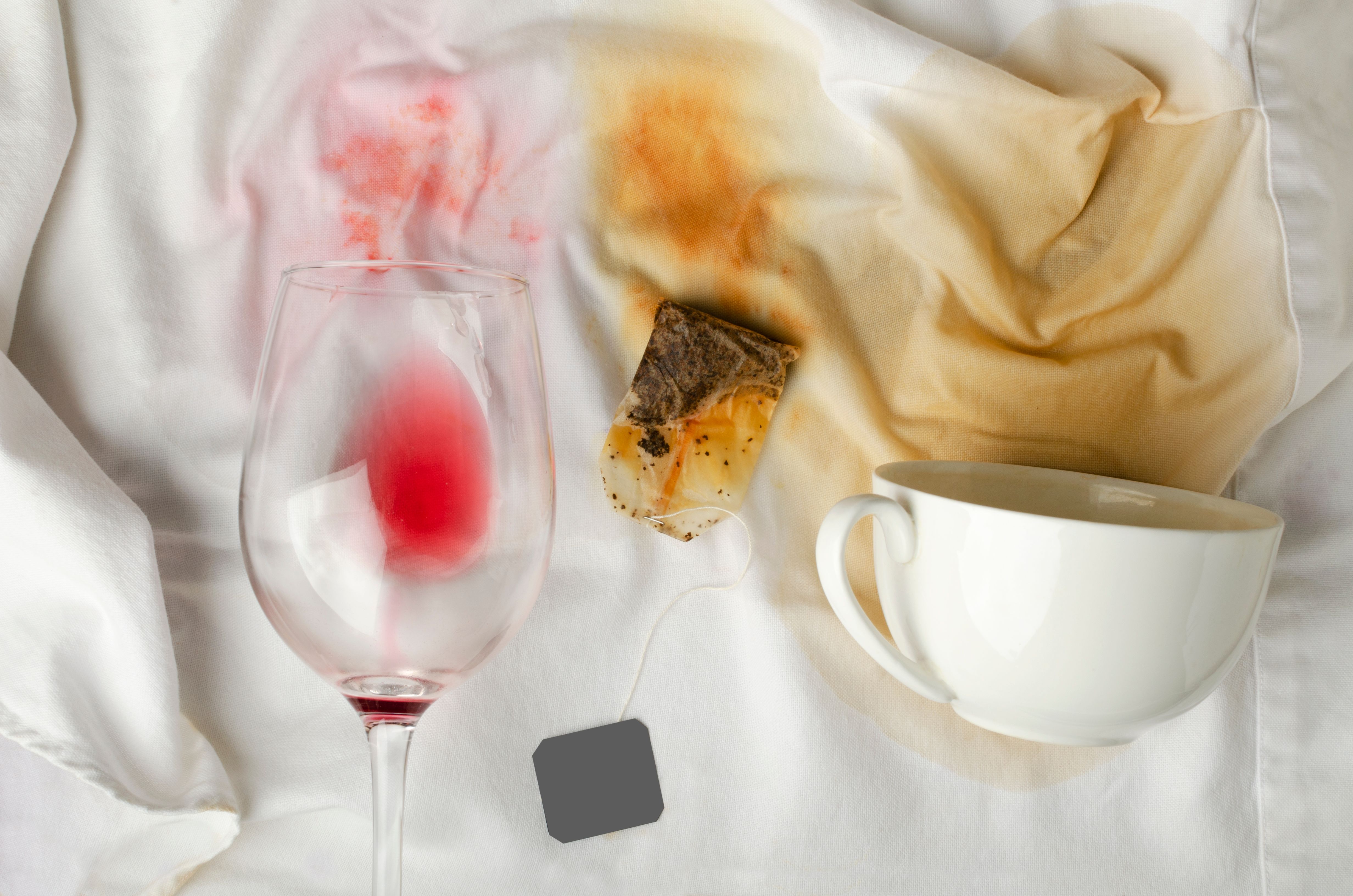 washing tablecloth