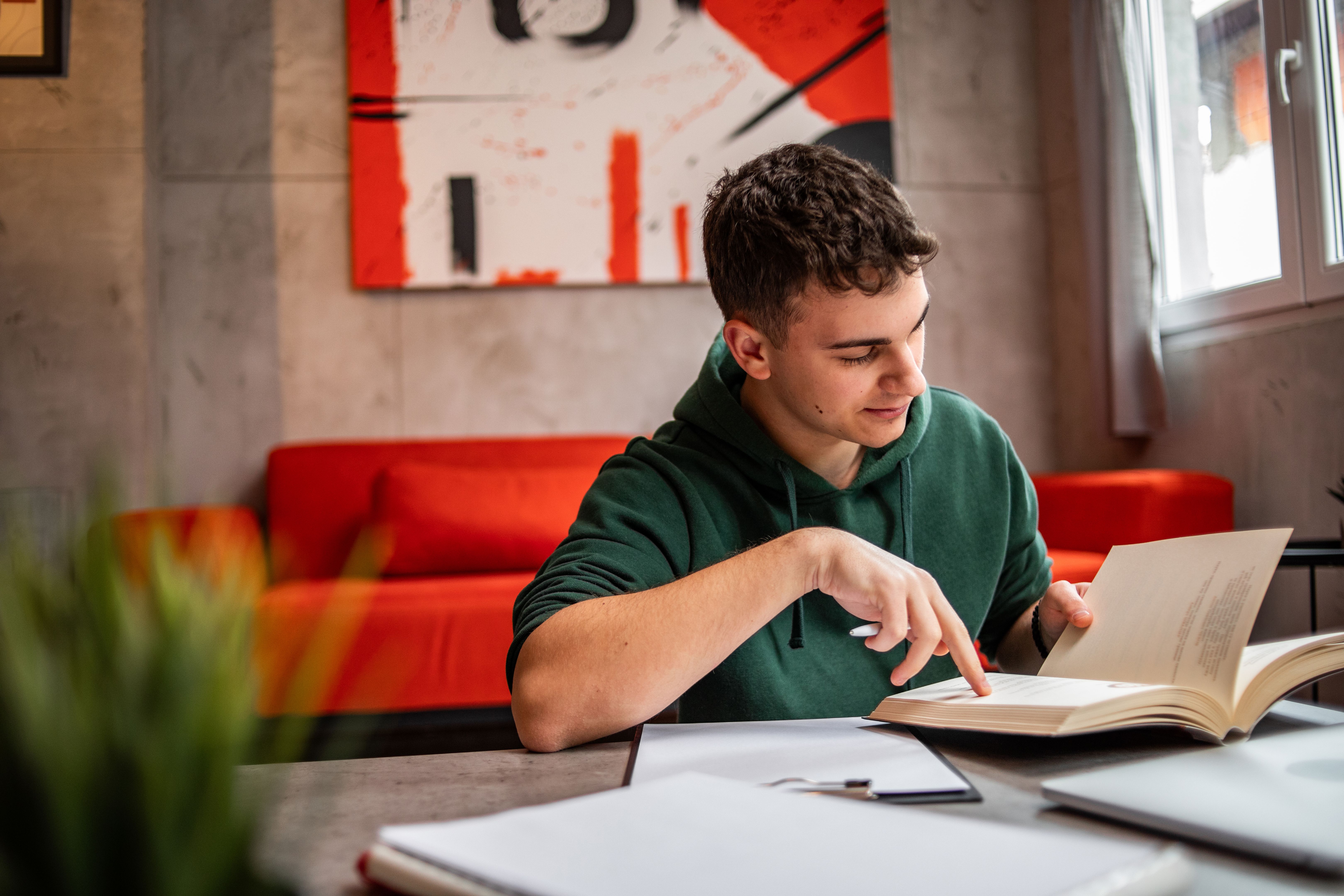 student choosing course