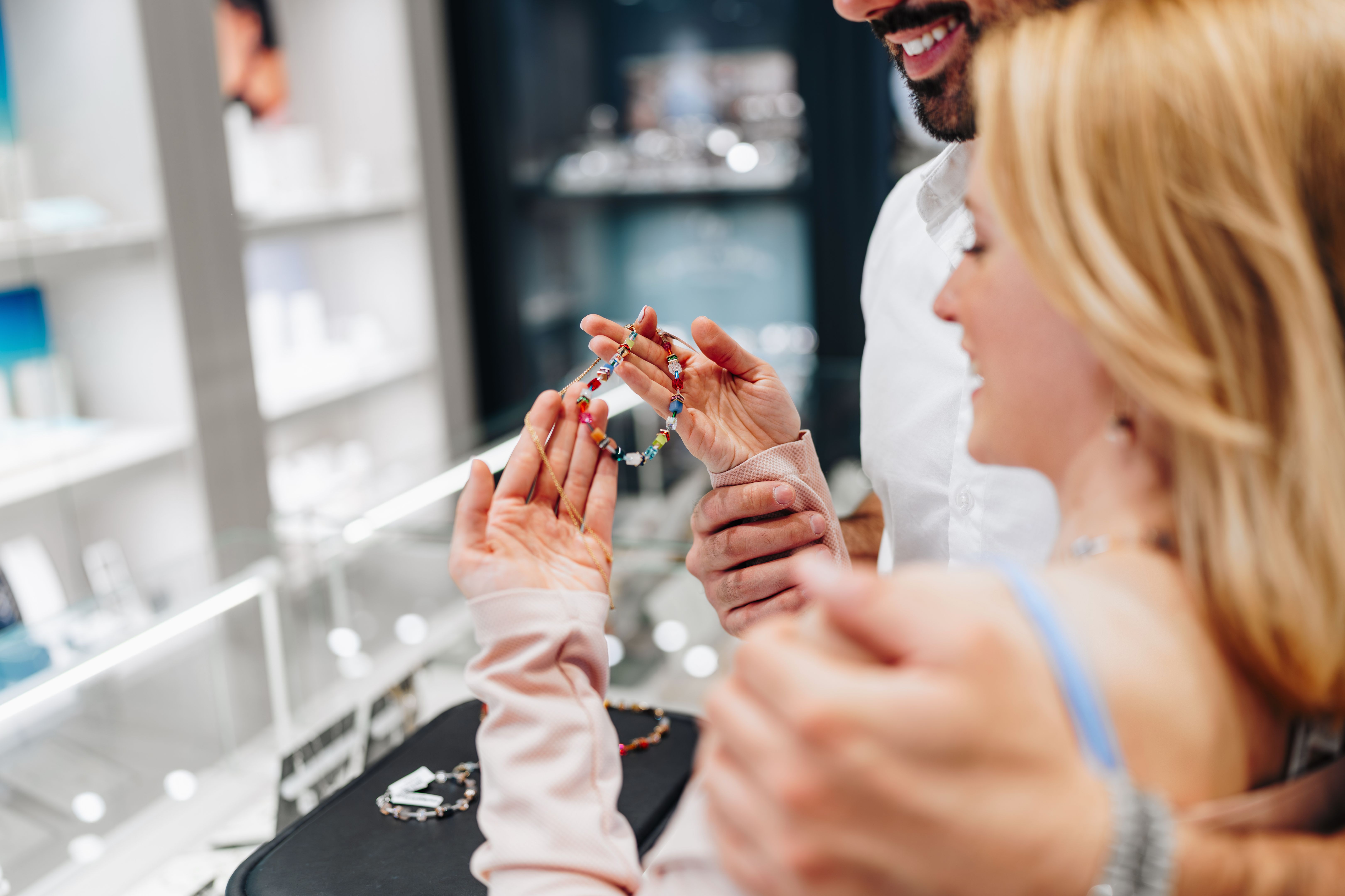 customer loyalty jewelry