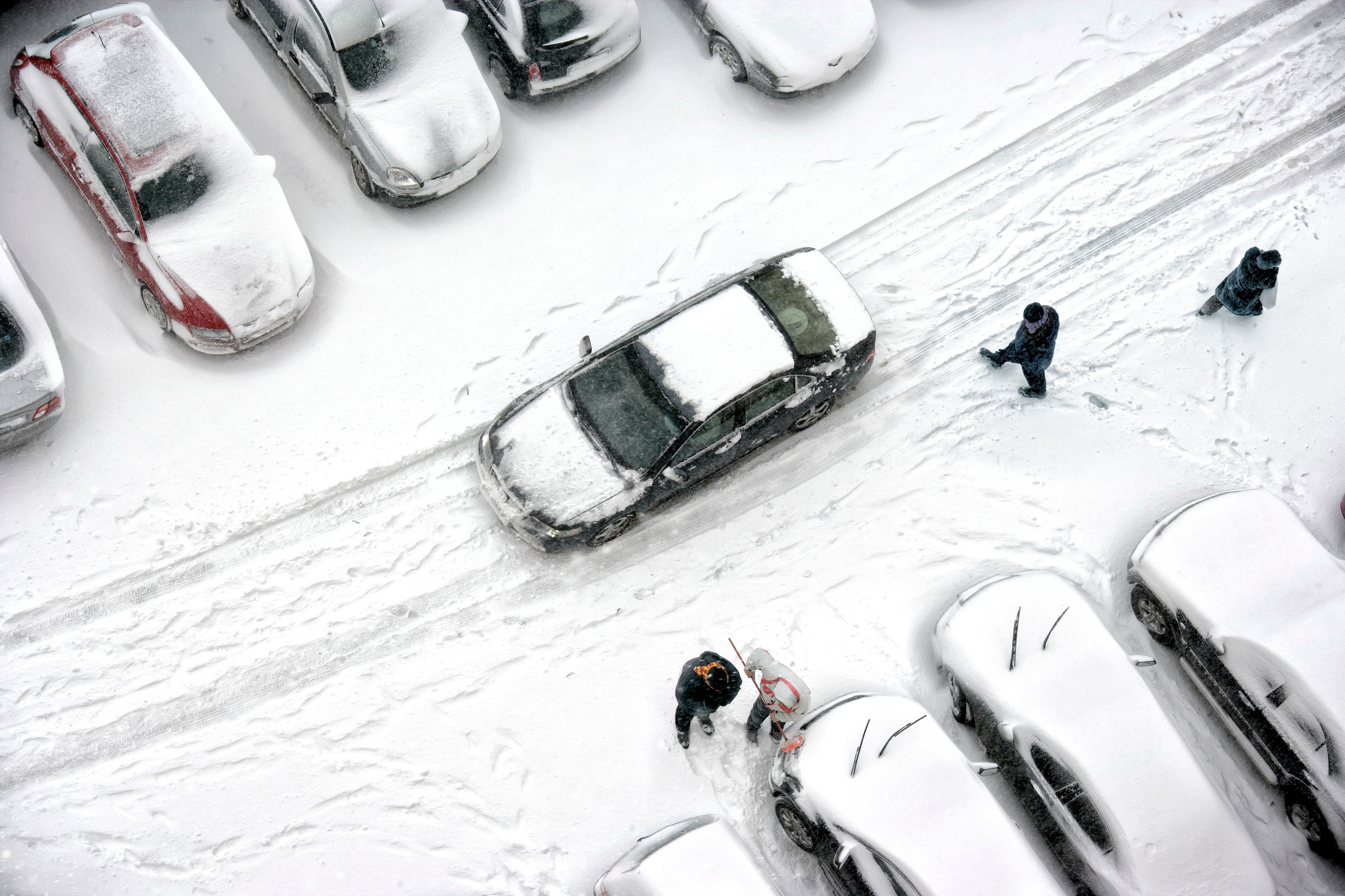 snow removal parking lot