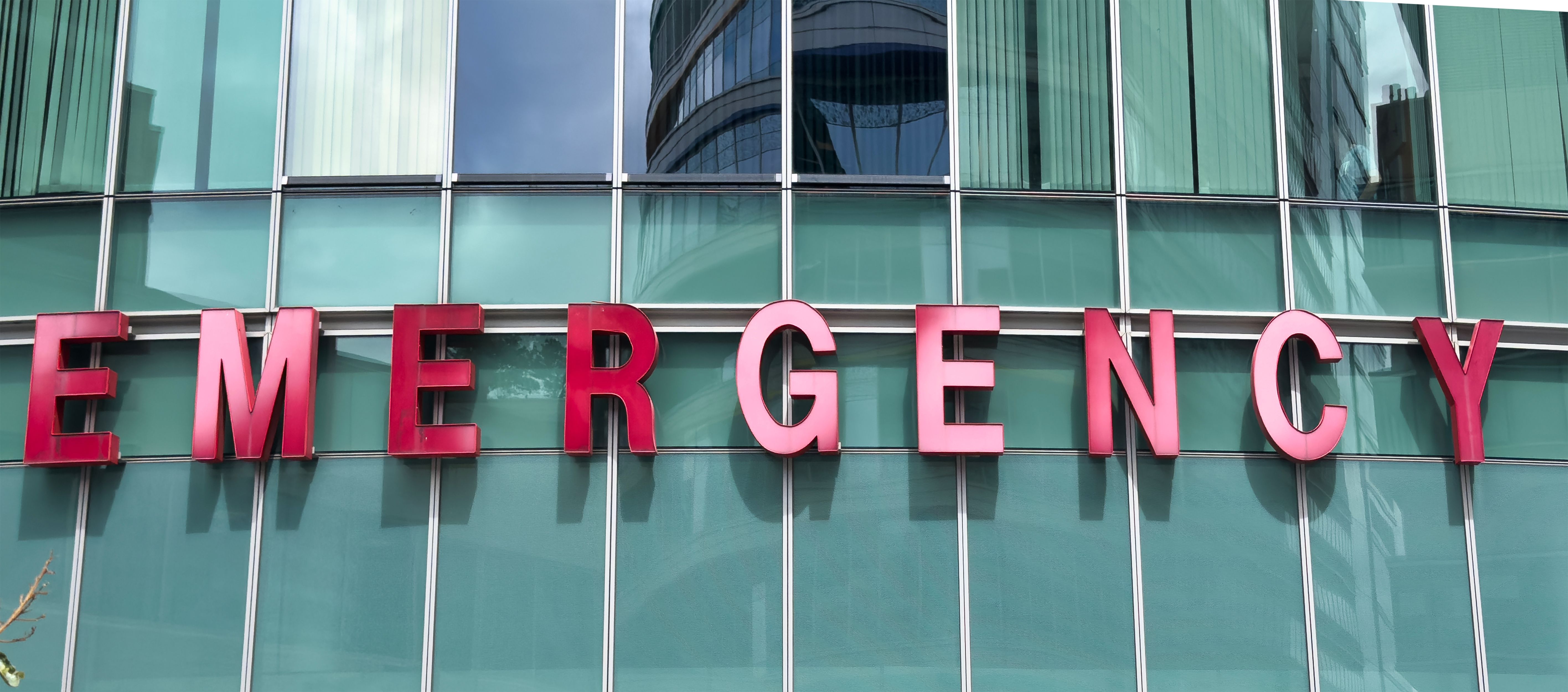 emergency glass service