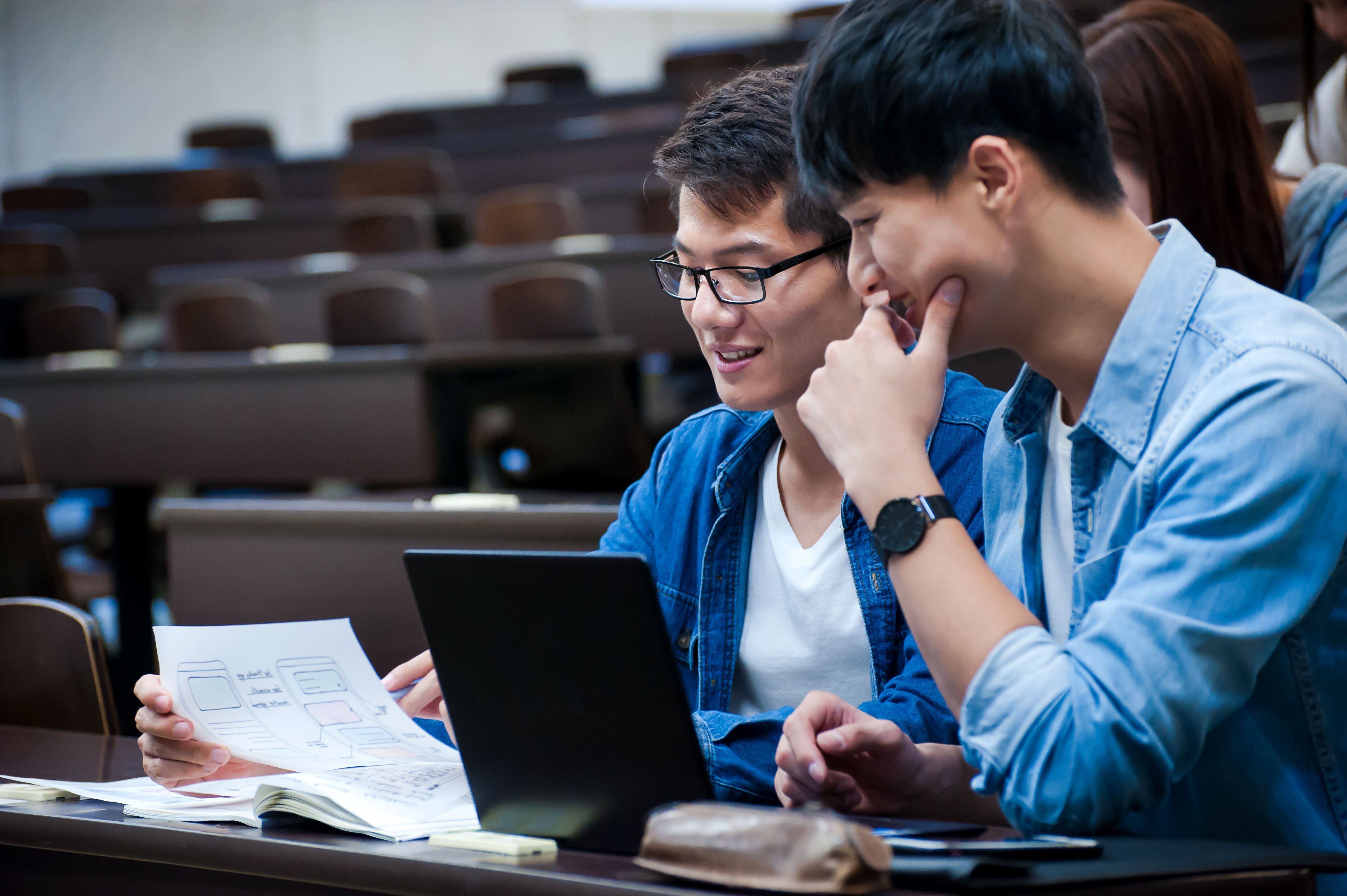 students learning finance