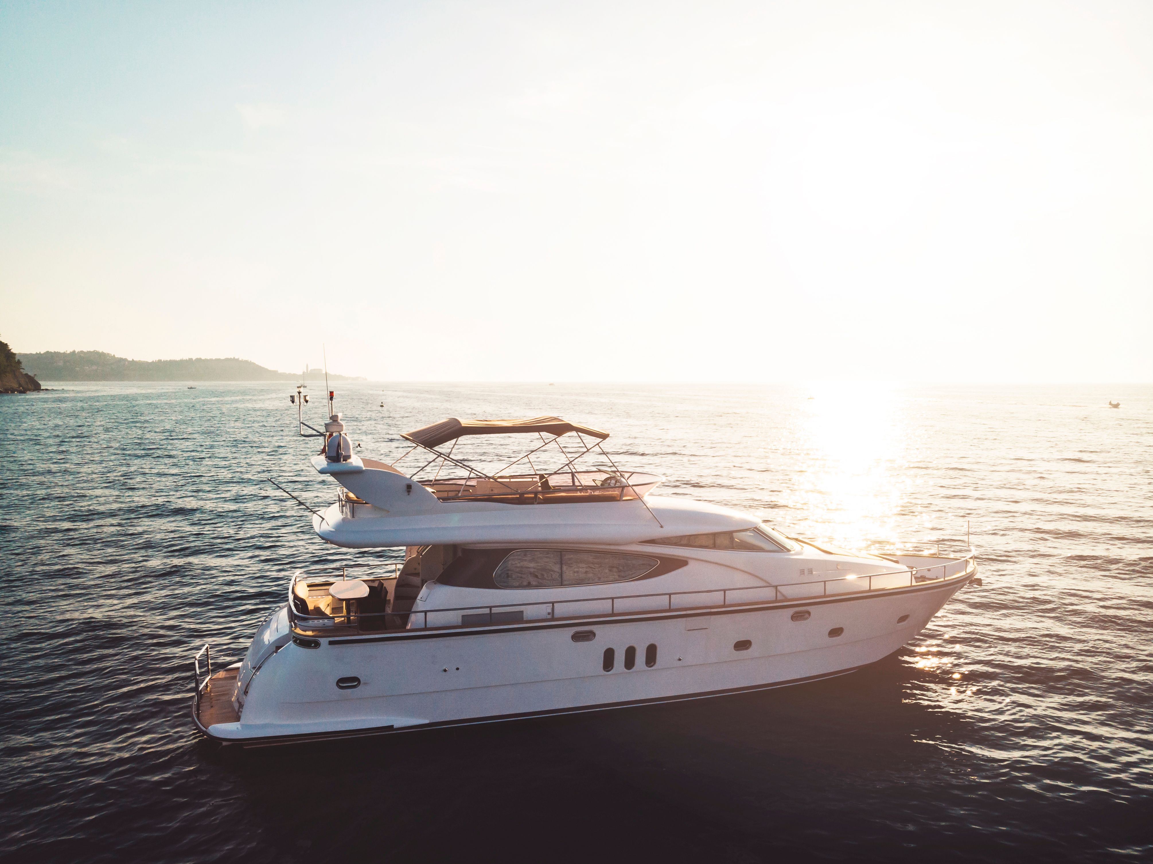 luxury yacht charter