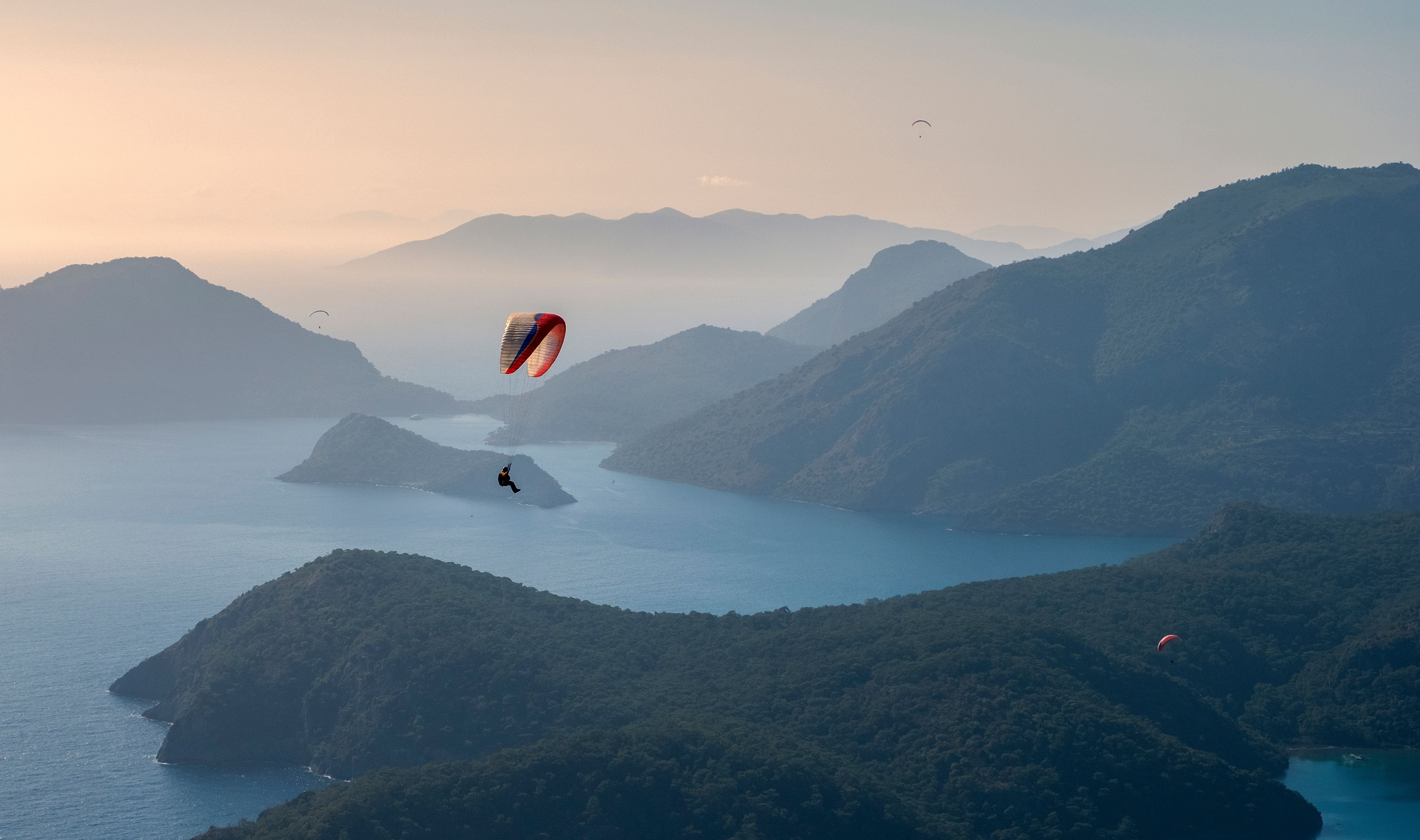 sunset paragliding