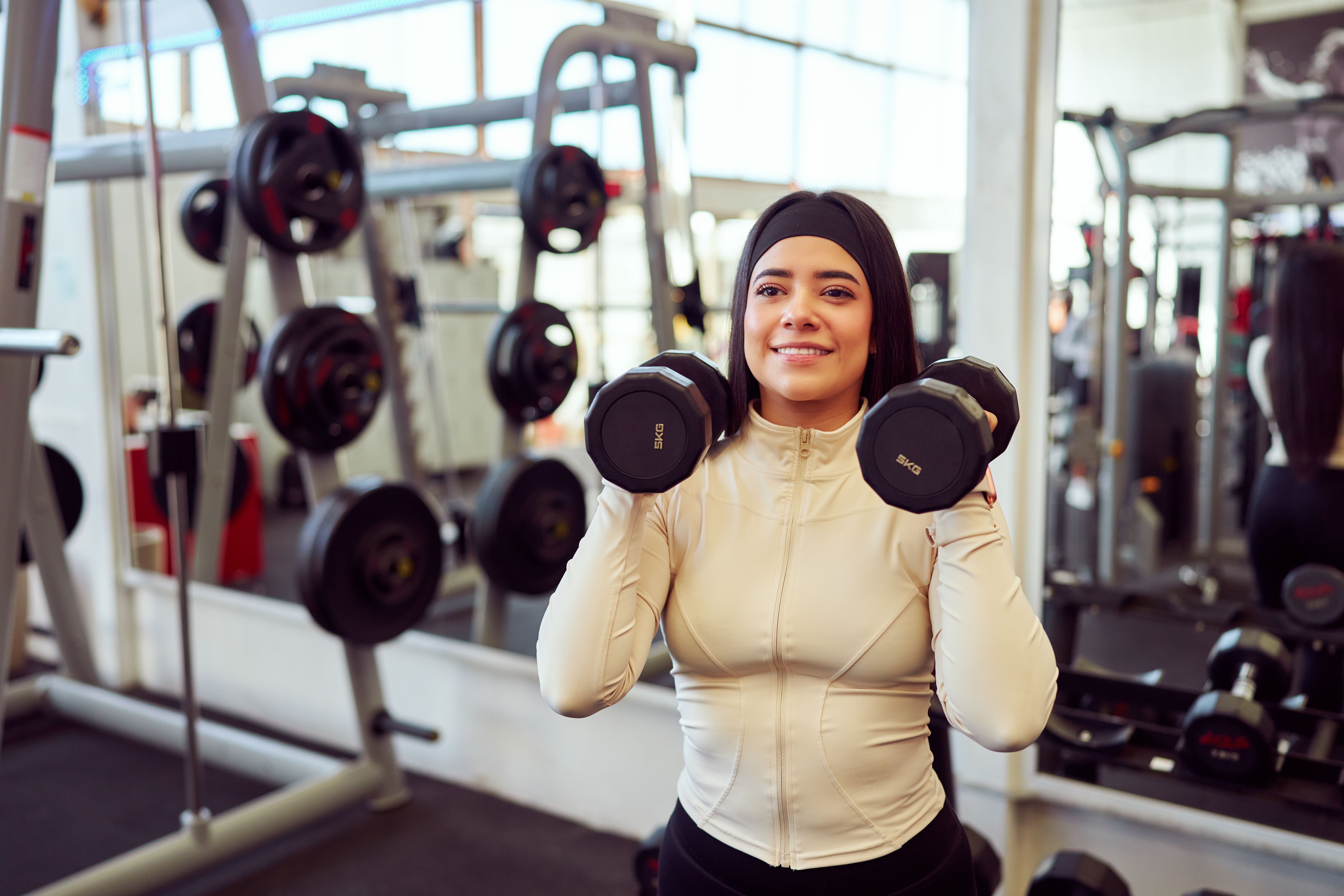 woman lifting weights