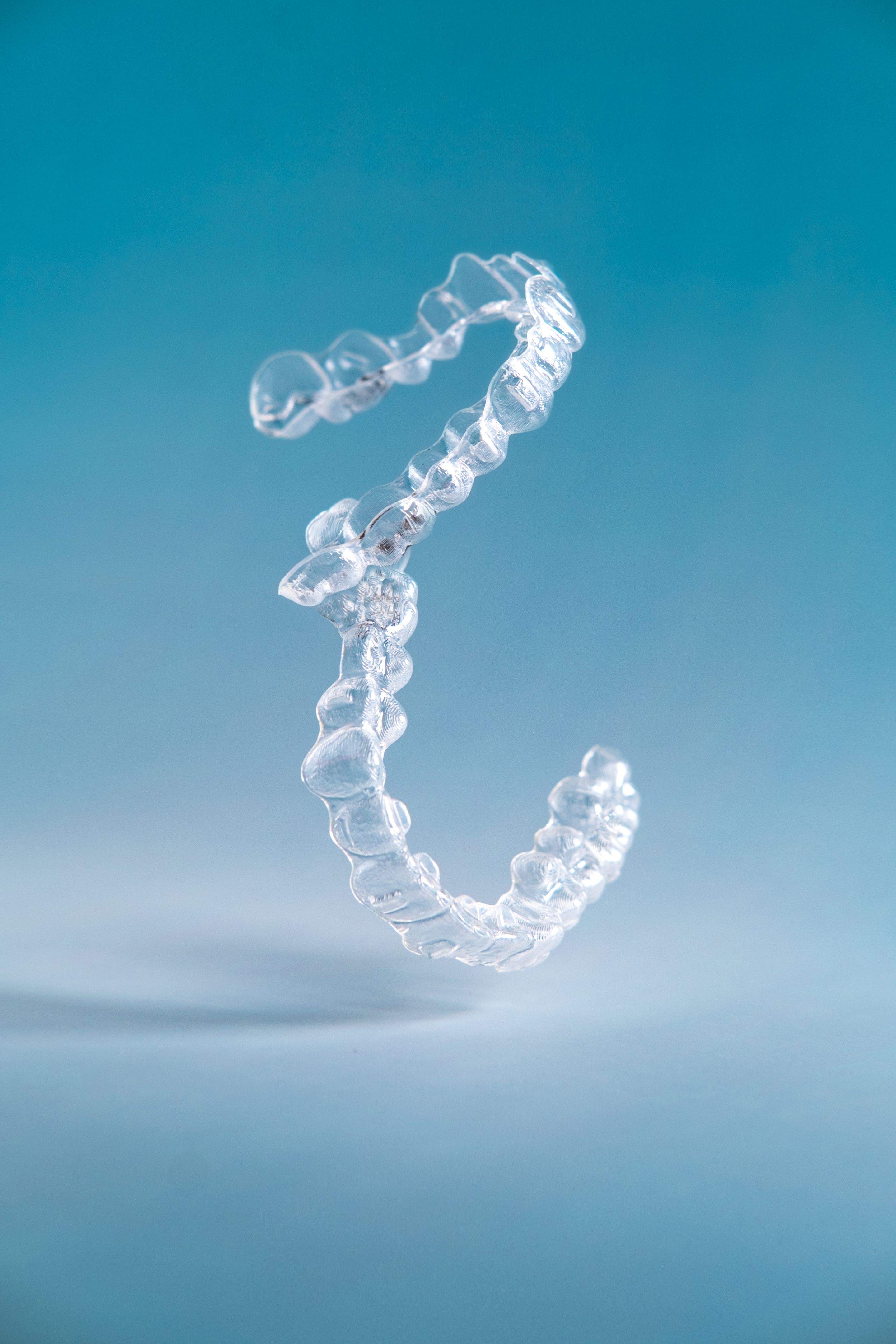 invisible braces benefits