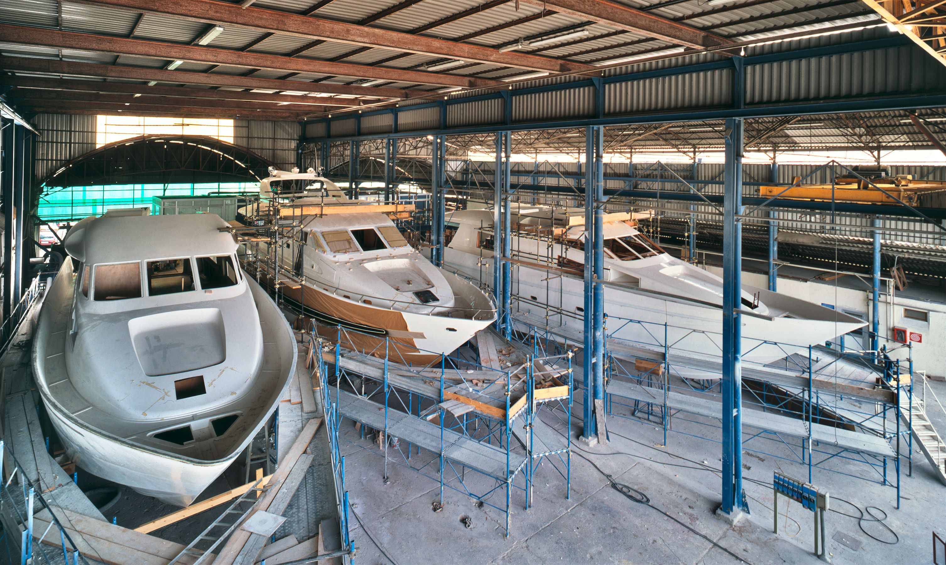 yacht construction process