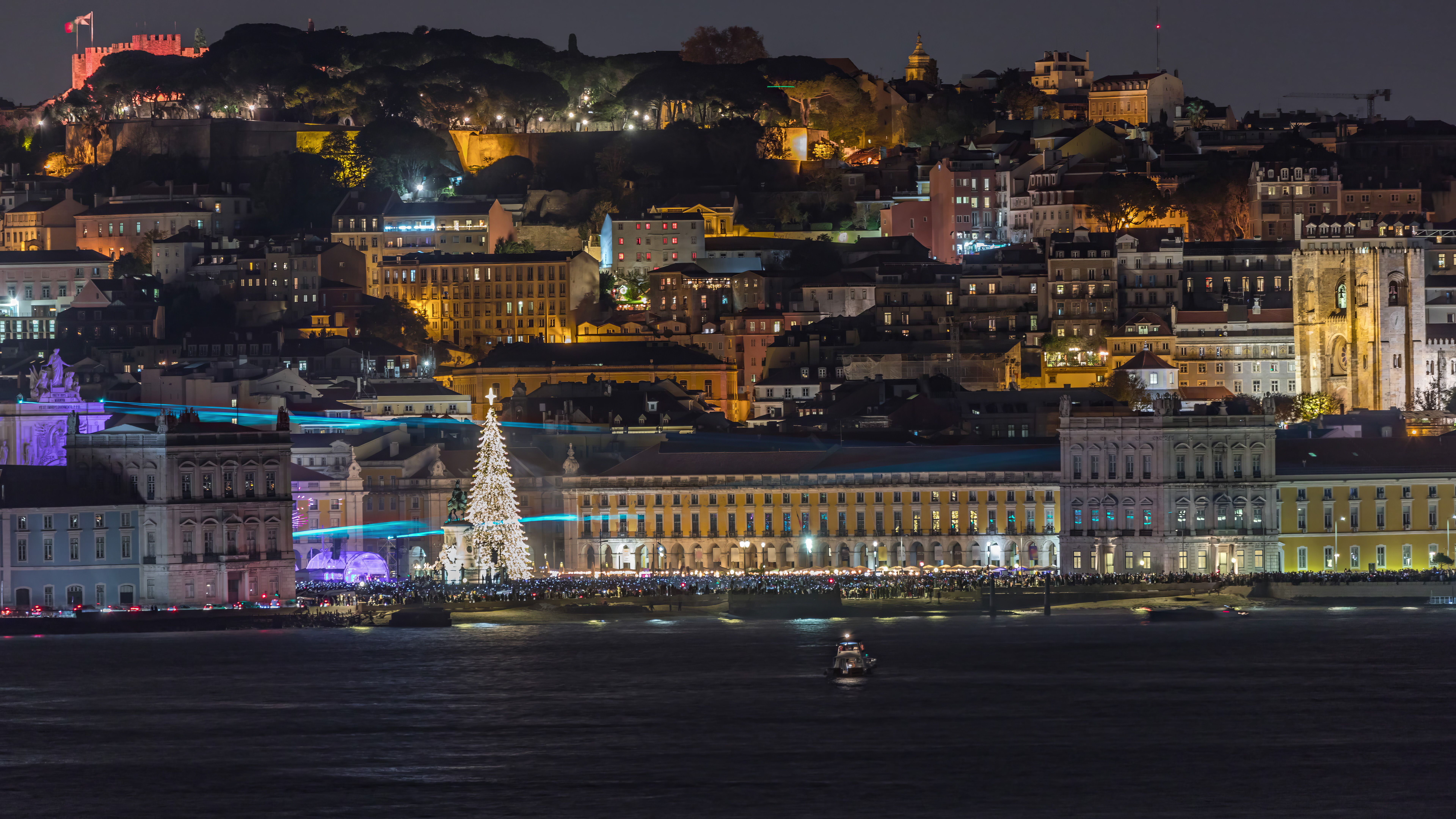 st petersburg skyline